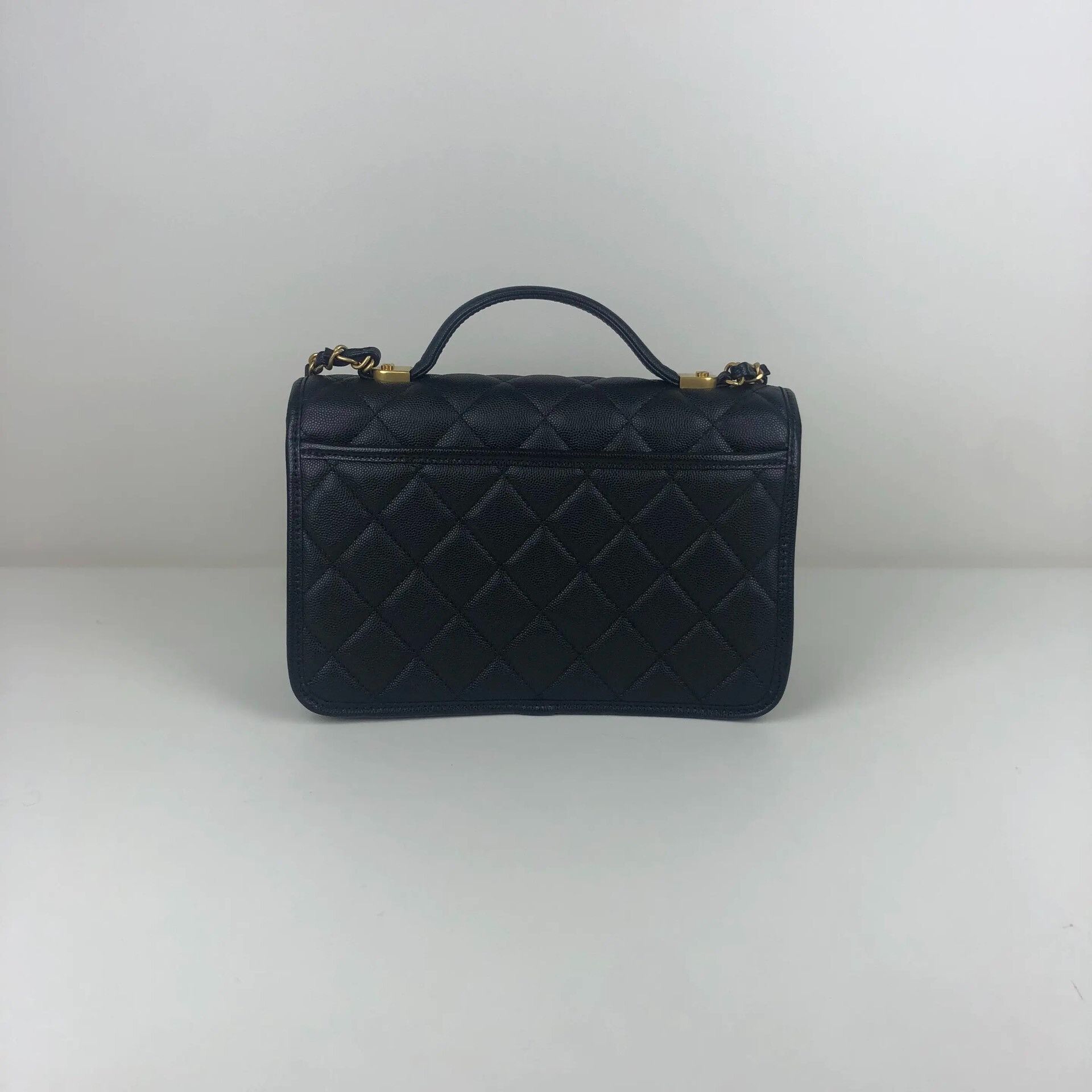 Chanel Pre-loved Bag Very good condition Size ONE SIZE - 3 Thumbnail