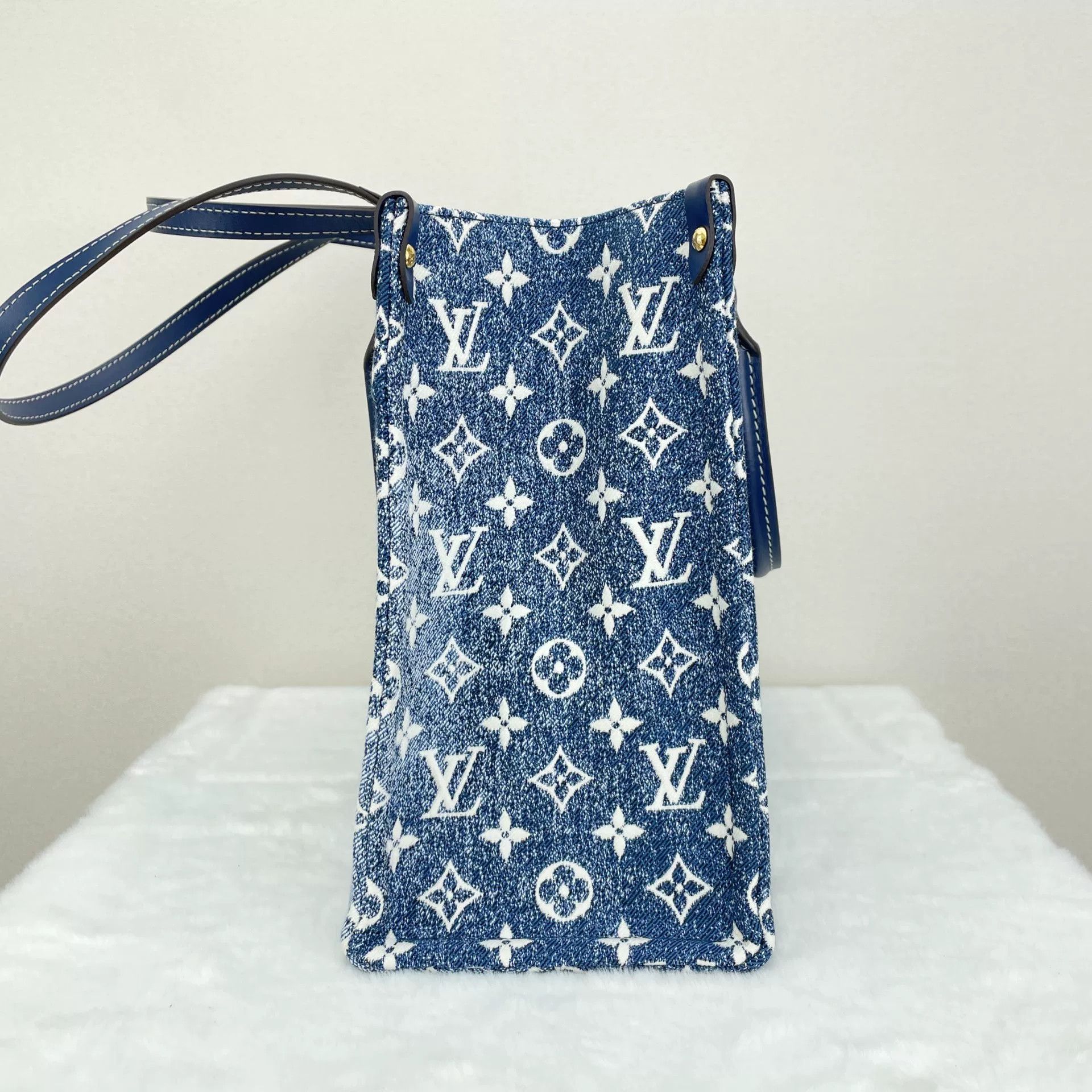 Louis Vuitton Pre-loved Bag Very good condition Size ONE SIZE - 4 Thumbnail