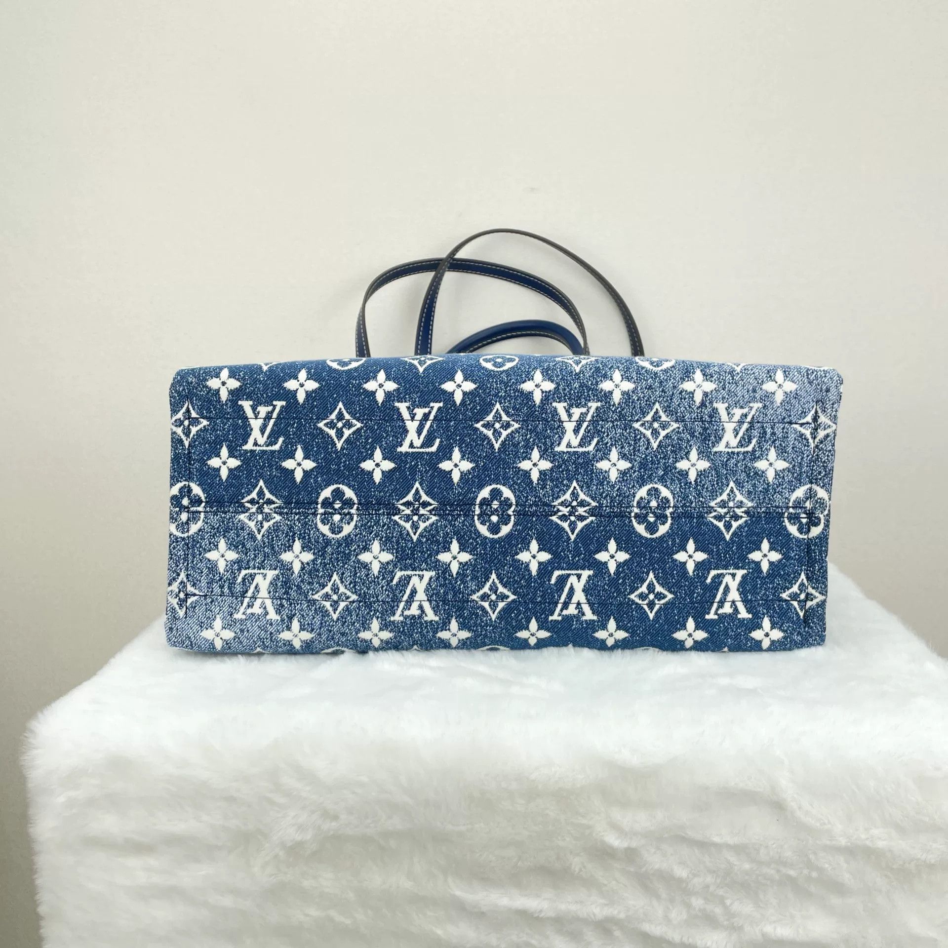 Louis Vuitton Pre-loved Bag Very good condition Size ONE SIZE - 5 Thumbnail