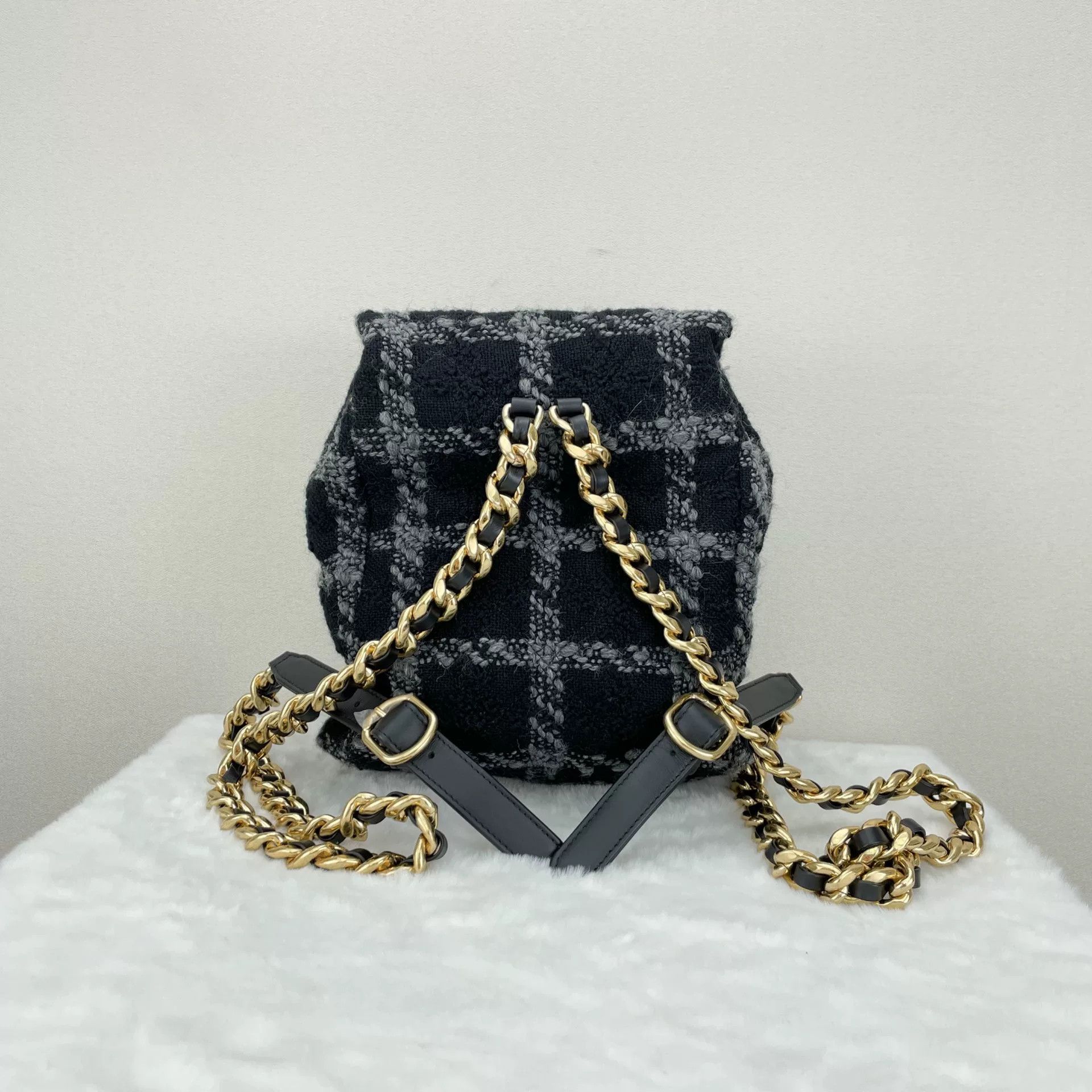 Chanel Pre-loved Bag Very good condition Size ONE SIZE - 2 Thumbnail