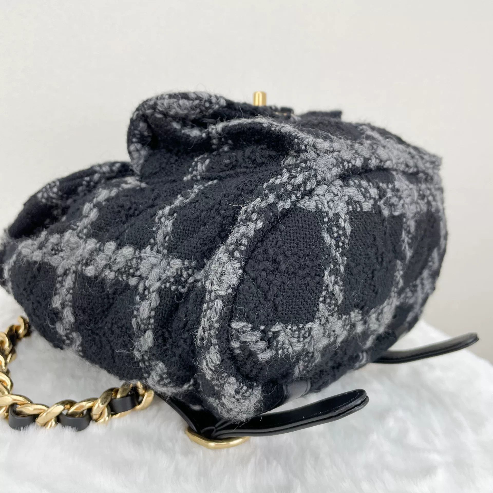 Chanel Pre-loved Bag Very good condition Size ONE SIZE - 6 Thumbnail