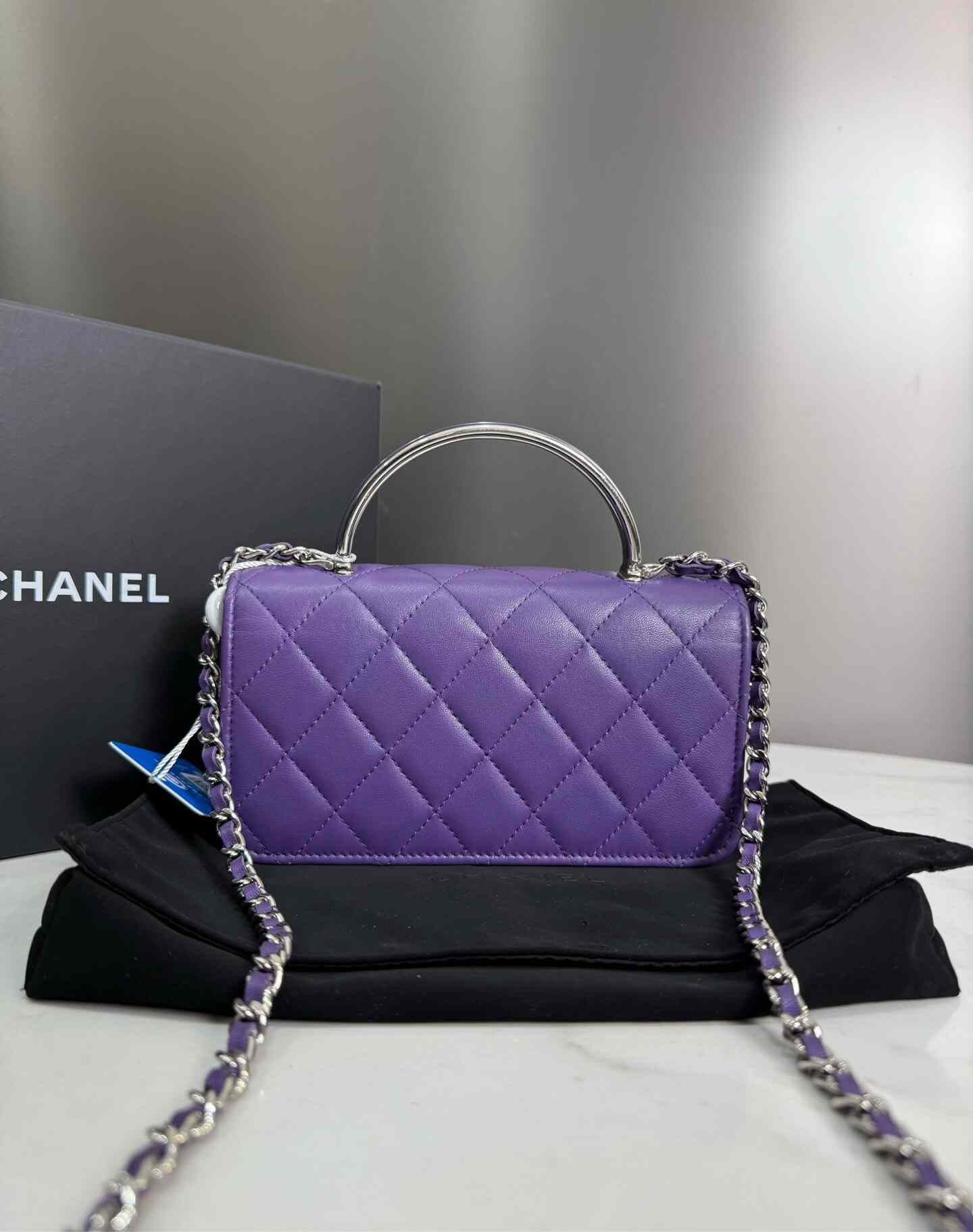Chanel Pre-loved Bag Very good condition Size ONE SIZE - 3 Thumbnail