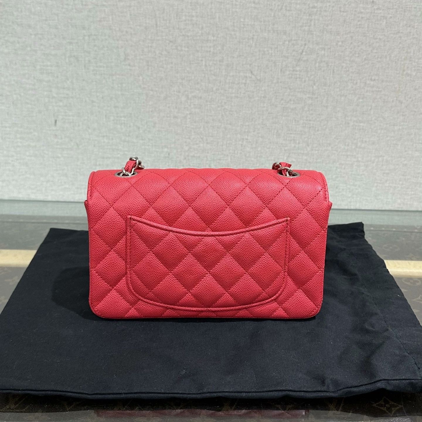Chanel Pre-loved Bag Very good condition Size ONE SIZE - 3 Thumbnail