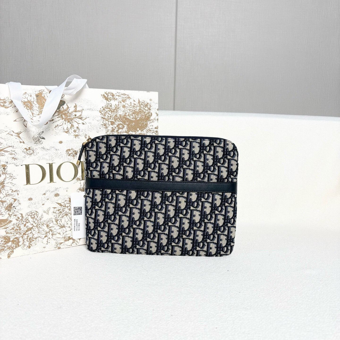 Dior Pre-loved Bag Very good condition Size ONE SIZE - 2 Thumbnail
