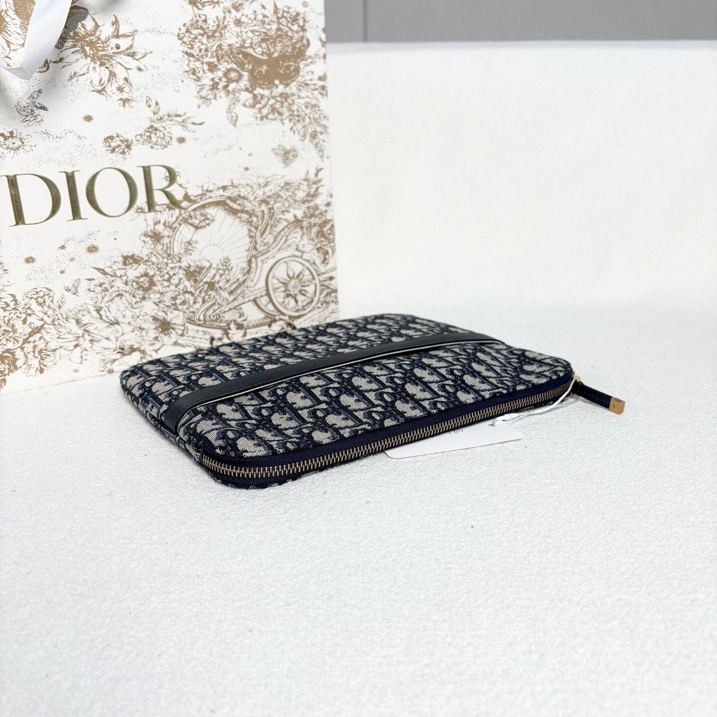 Dior Pre-loved Bag Very good condition Size ONE SIZE - 8 Thumbnail