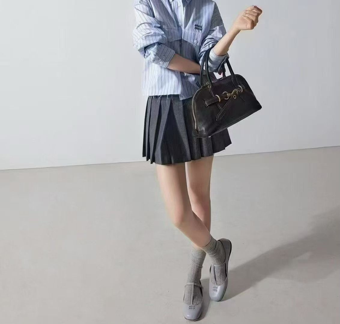 Miu Miu Pre-loved Bag Very good condition Size ONE SIZE - 9 Thumbnail