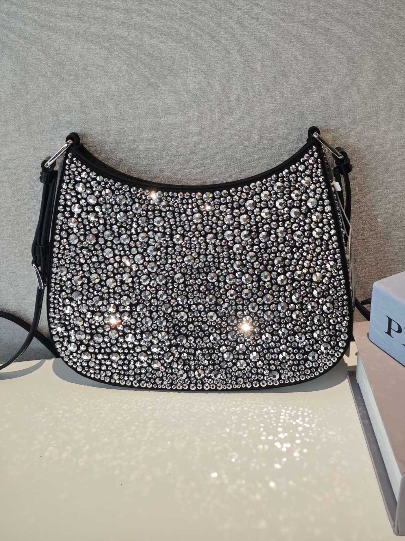 Prada Pre-loved Bag Very good condition Size ONE SIZE - 2 Thumbnail