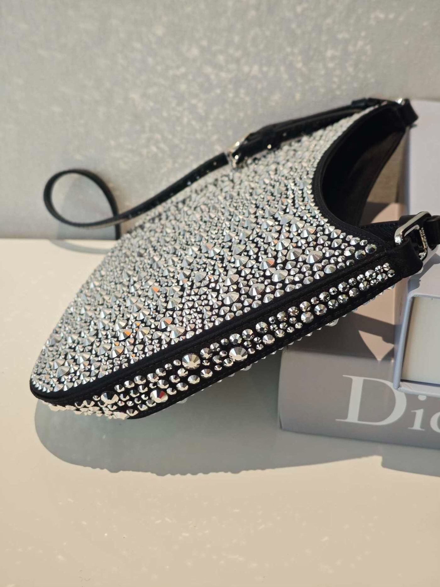 Prada Pre-loved Bag Very good condition Size ONE SIZE - 3 Thumbnail