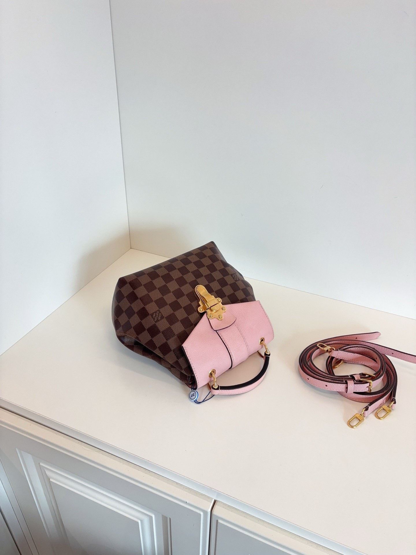 Louis Vuitton Pre-loved Bag Very good condition Size ONE SIZE - 7 Thumbnail