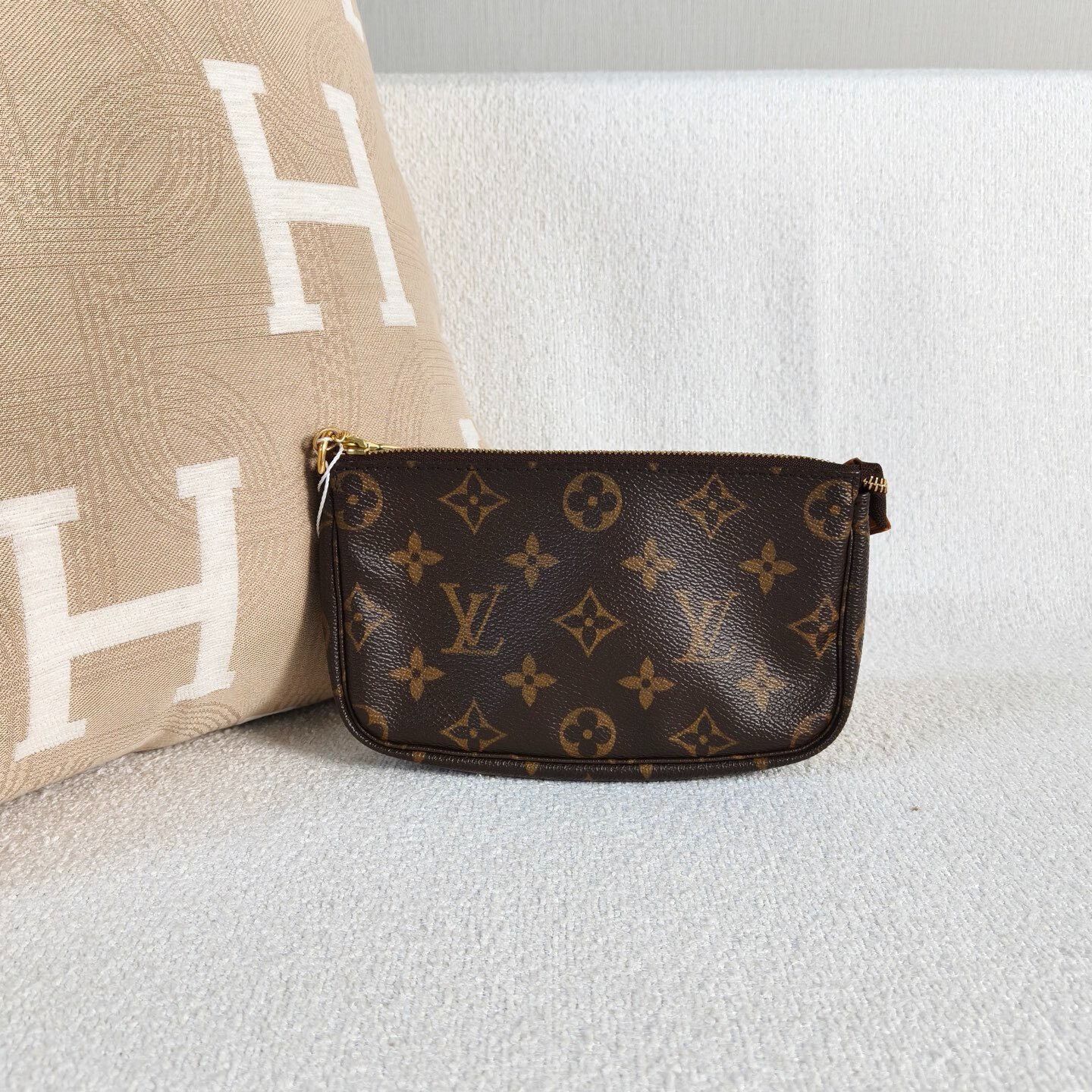 Louis Vuitton Pre-loved Bag Very good condition Size ONE SIZE - 2 Thumbnail