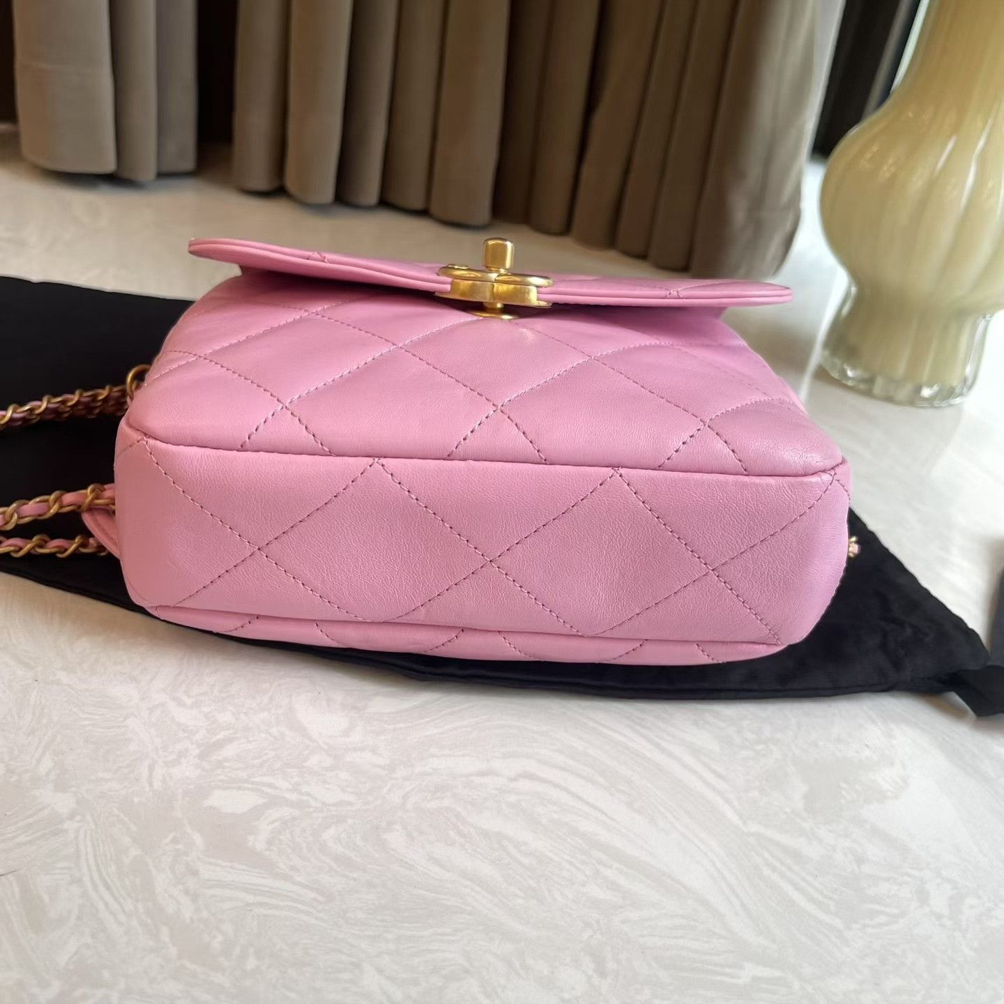 Chanel Pre-loved Bag Very good condition Size ONE SIZE - 4 Thumbnail