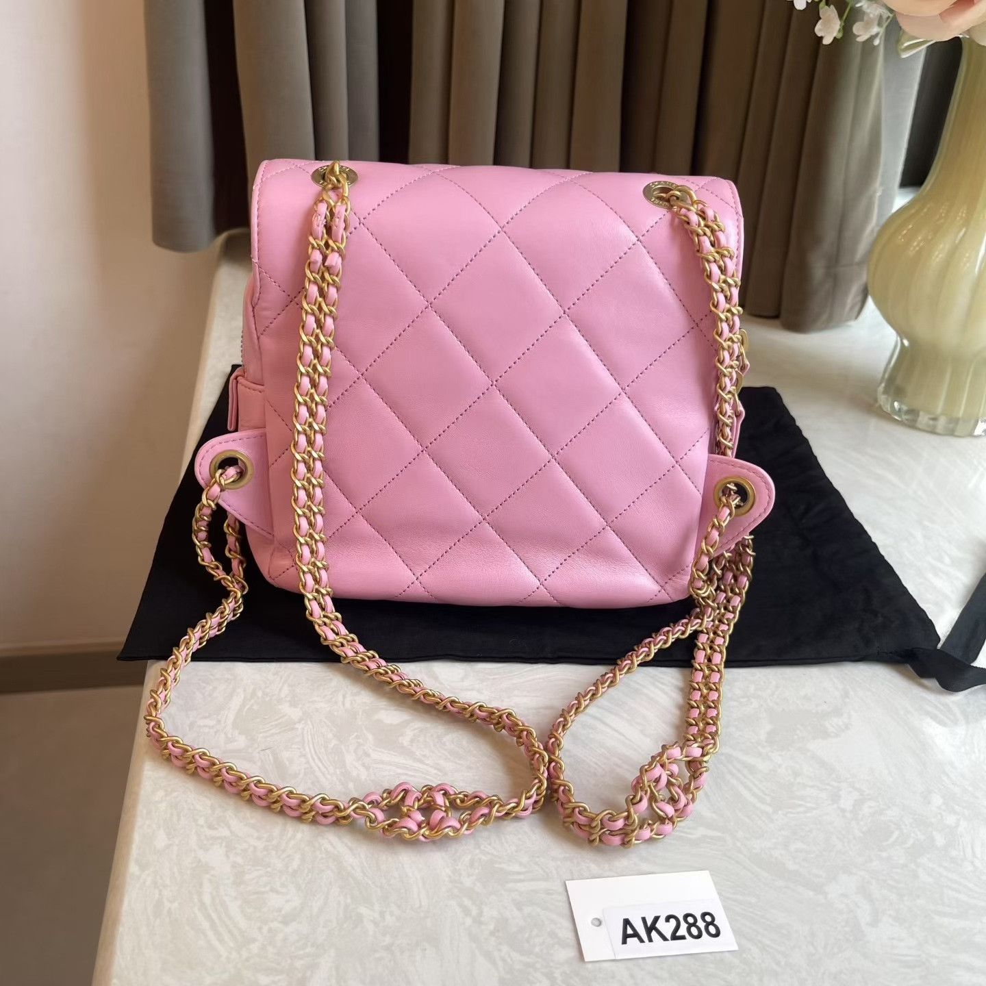 Chanel Pre-loved Bag Very good condition Size ONE SIZE - 5 Thumbnail