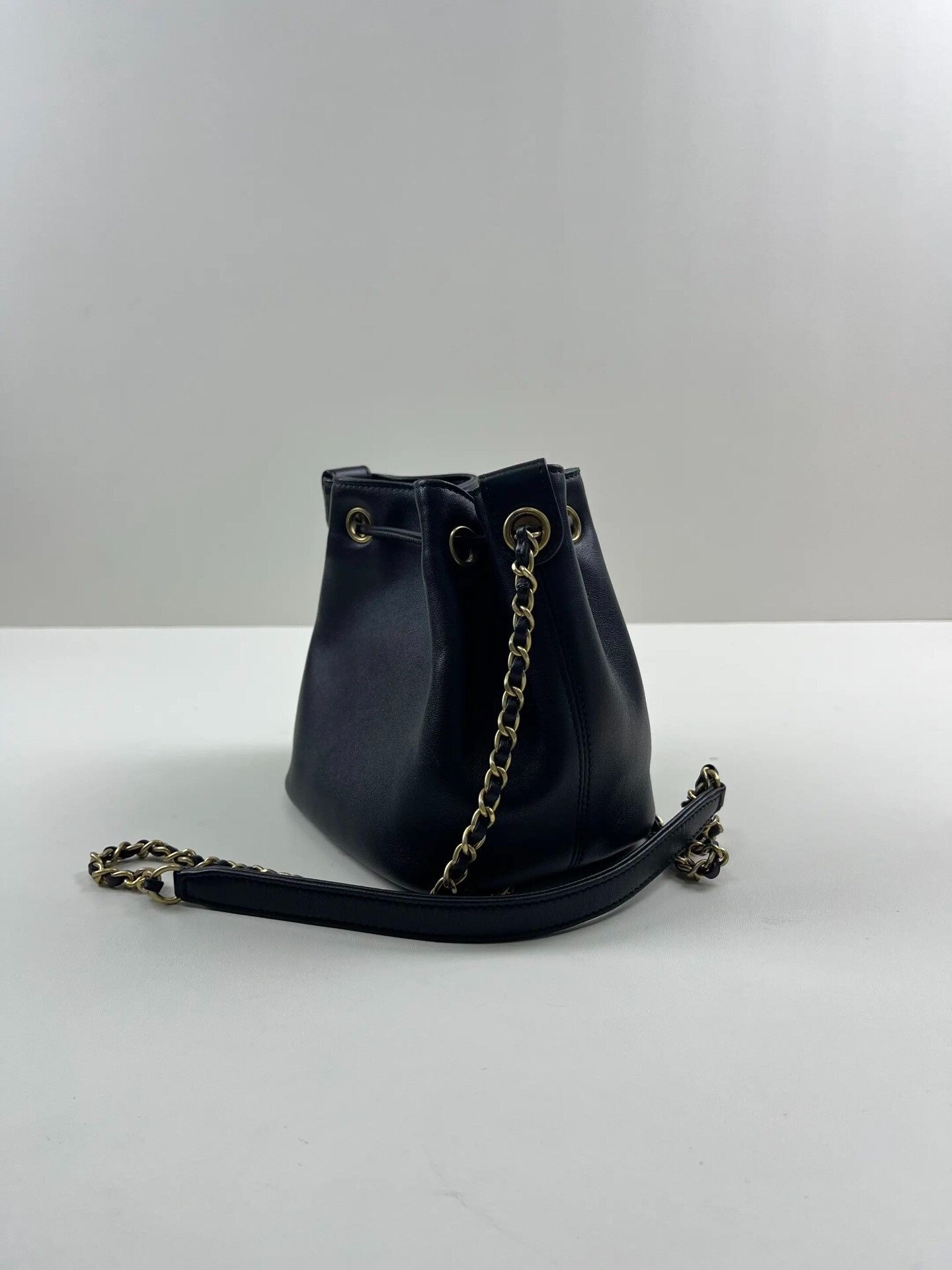 Chanel Pre-loved Bag Very good condition Size ONE SIZE - 4 Thumbnail