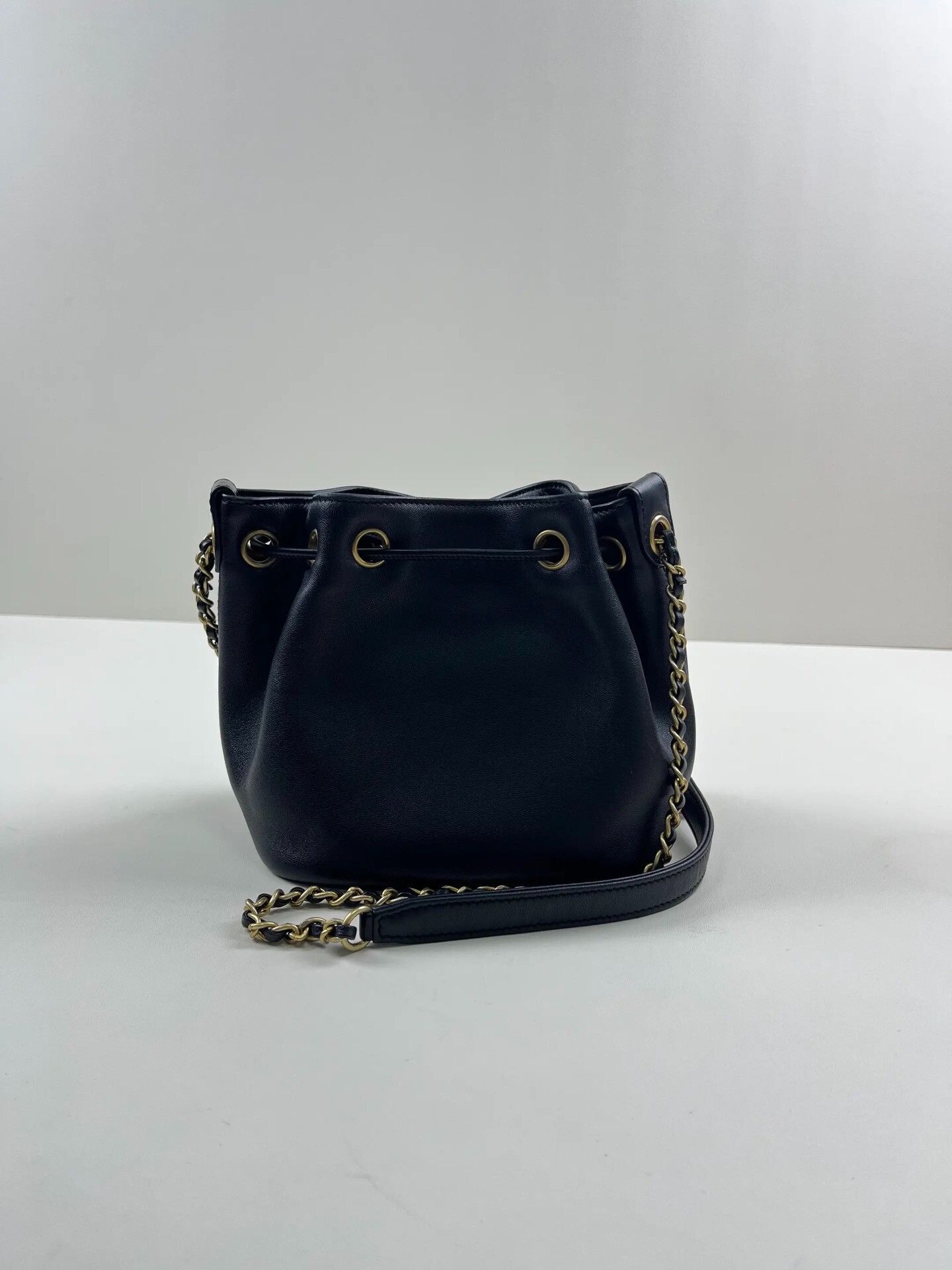 Chanel Pre-loved Bag Very good condition Size ONE SIZE - 5 Thumbnail