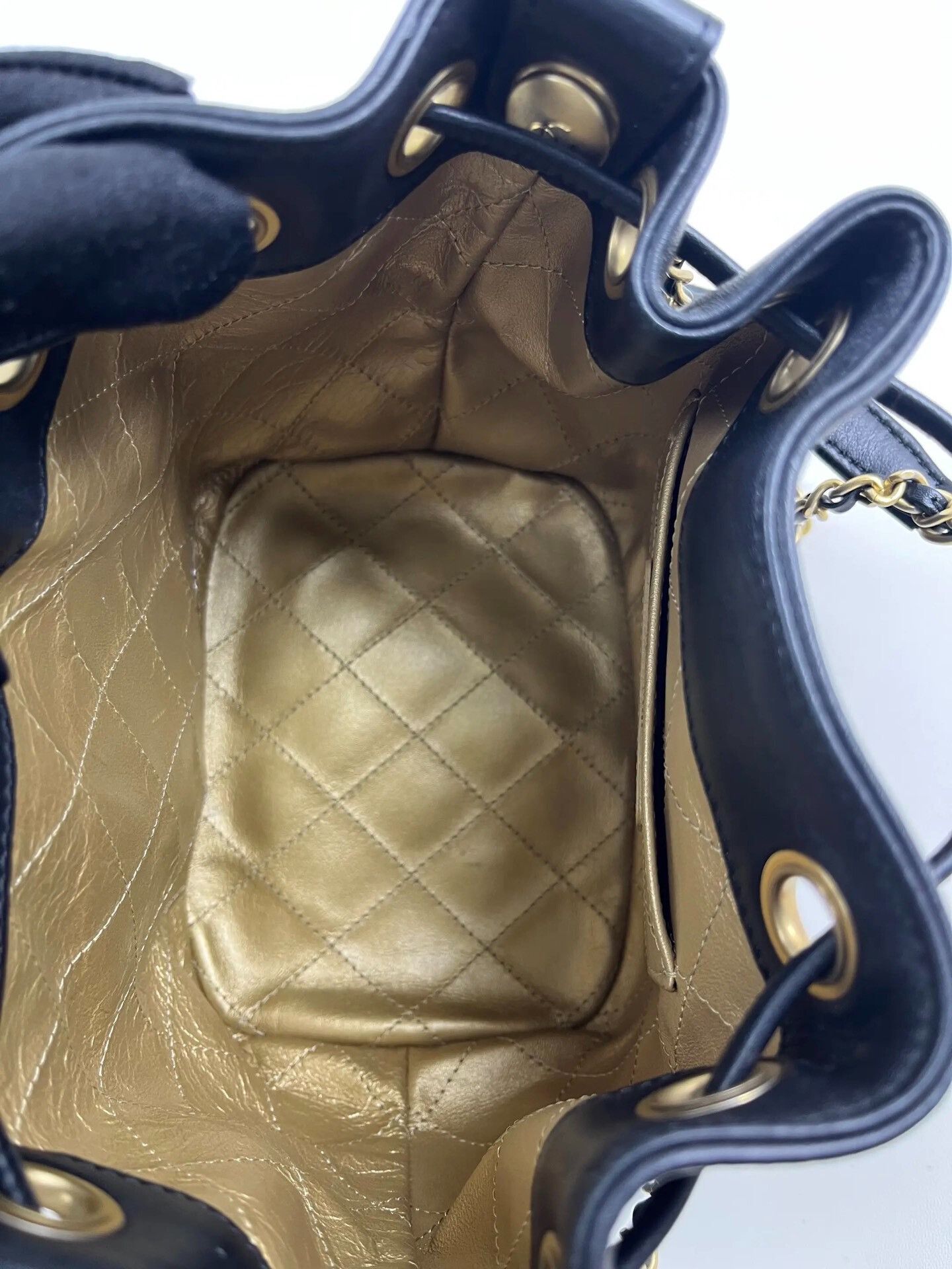 Chanel Pre-loved Bag Very good condition Size ONE SIZE - 8 Thumbnail