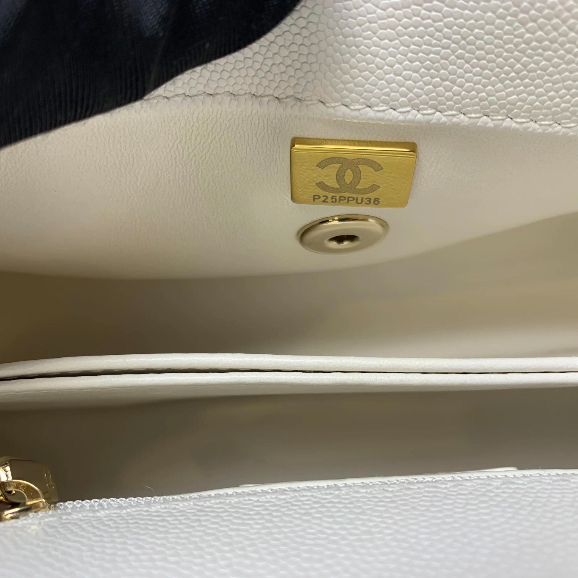Chanel Pre-loved Bag Brand new condition Size ONE SIZE - 8 Thumbnail