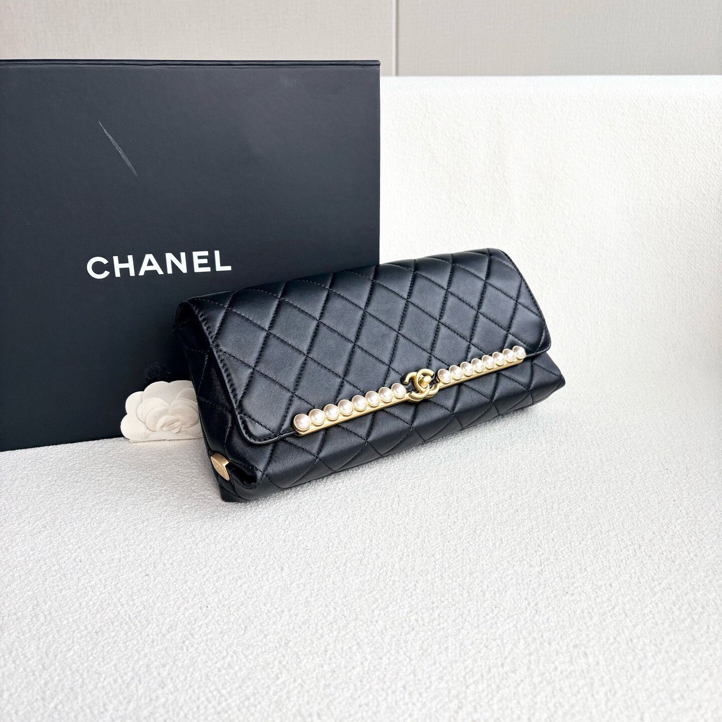 Chanel Pre-loved Bag Very good condition Size ONE SIZE - 4 Thumbnail