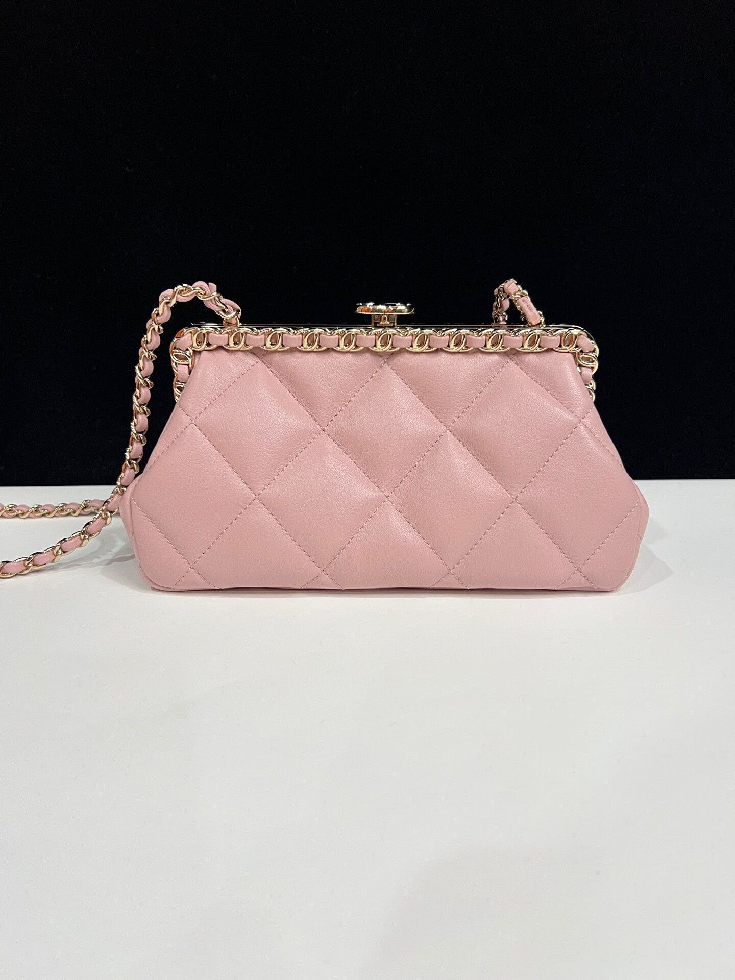 Chanel Pre-loved Bag Very good condition Size ONE SIZE - 3 Thumbnail