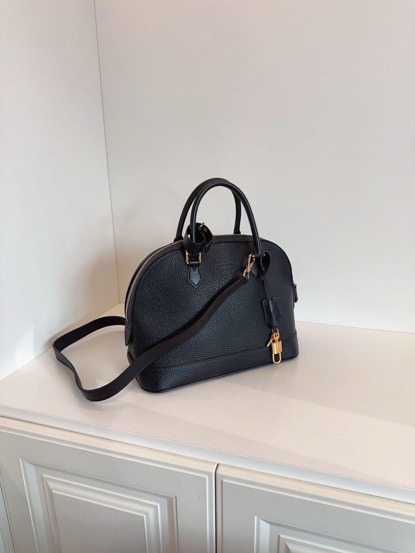 Louis Vuitton Pre-loved Bag Very good condition Size ONE SIZE - 3 Thumbnail