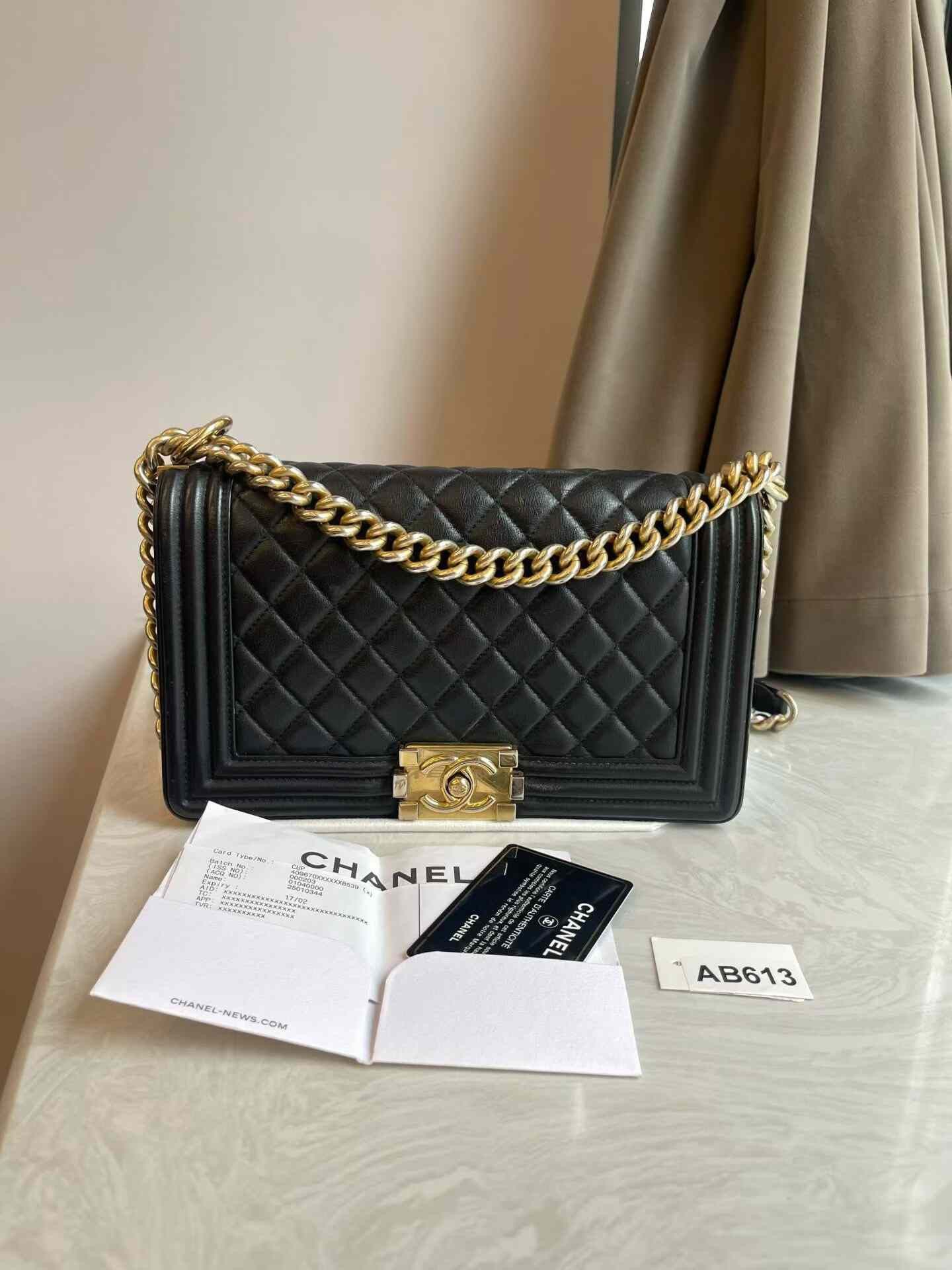 Chanel Pre-loved Bag Very good condition Size ONE SIZE - 2 Thumbnail