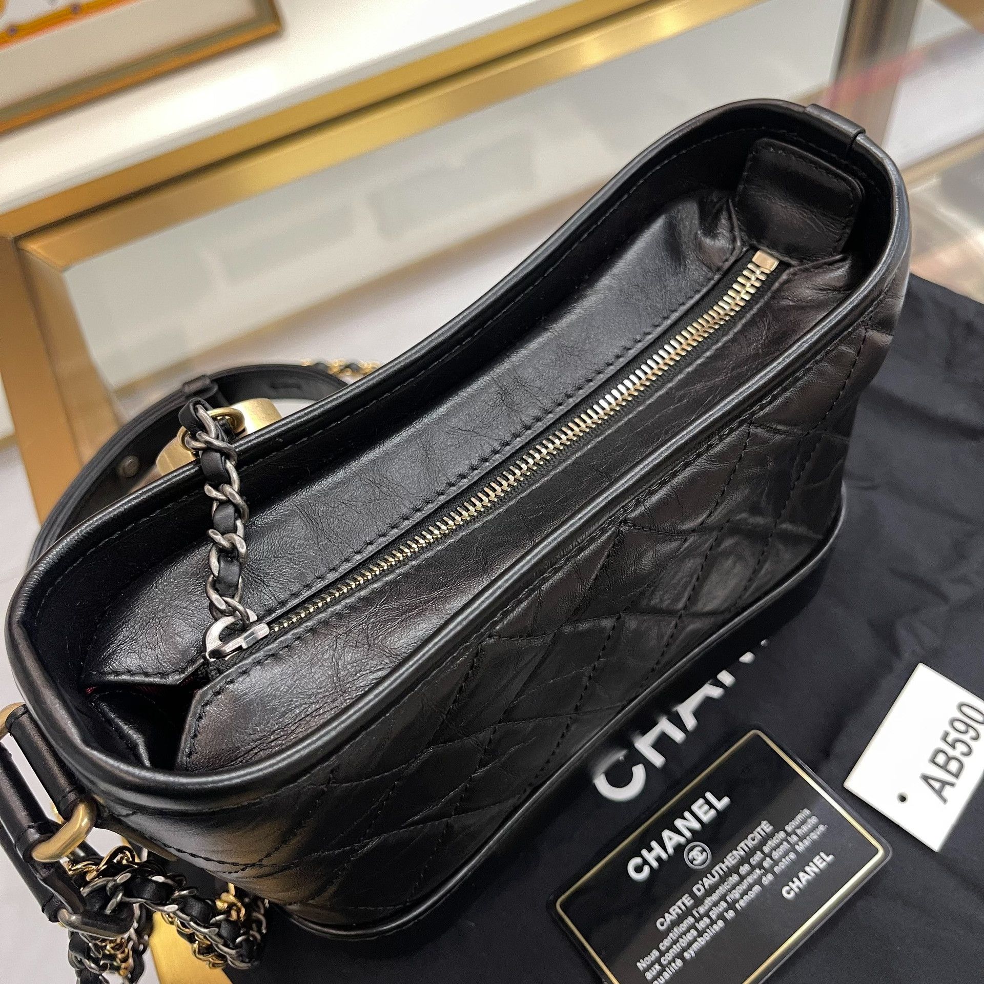 Chanel Pre-loved Bag Very good condition Size ONE SIZE - 5 Thumbnail