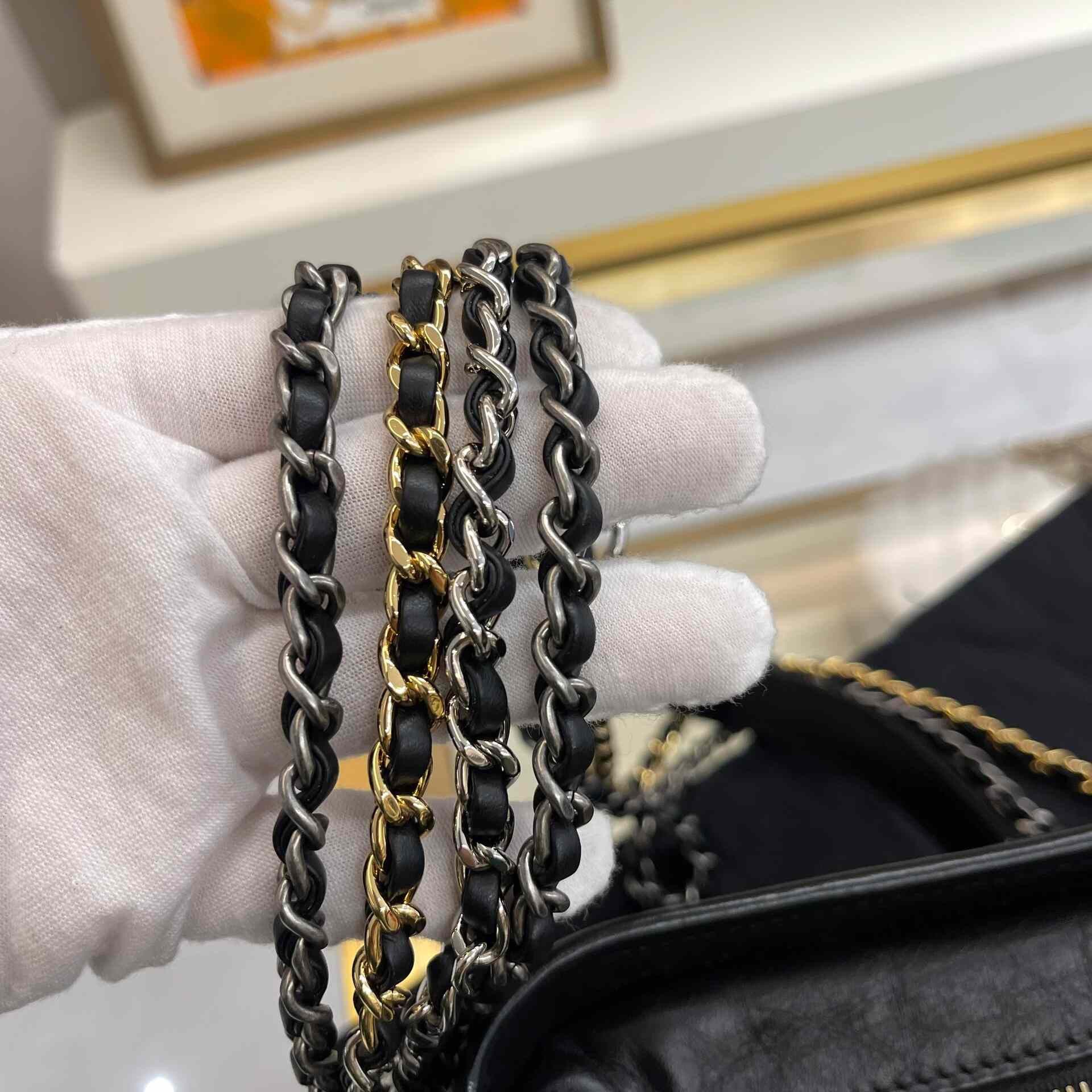 Chanel Pre-loved Bag Very good condition Size ONE SIZE - 9 Thumbnail