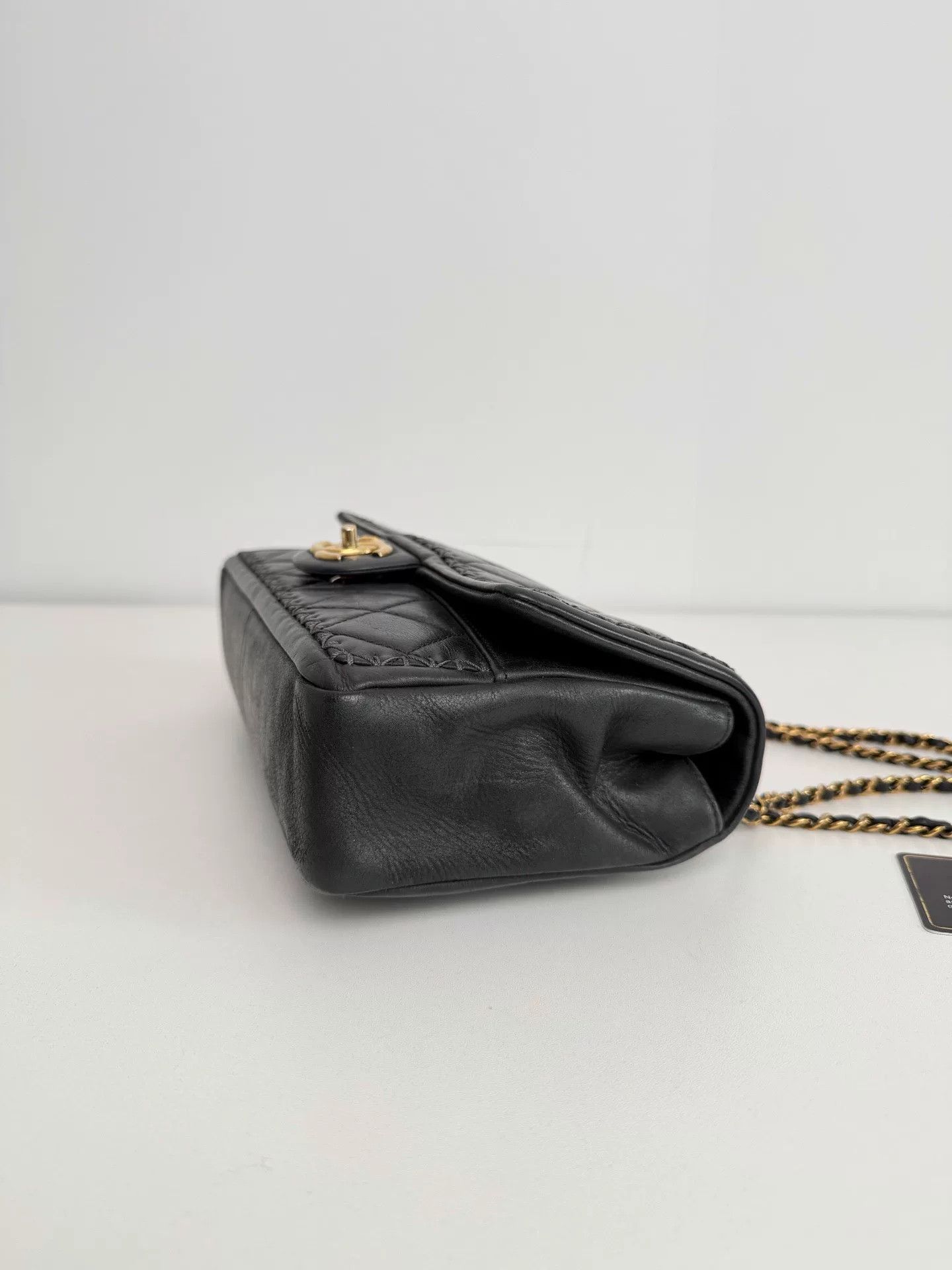 Chanel Pre-loved Bag Very good condition Size ONE SIZE - 6 Thumbnail