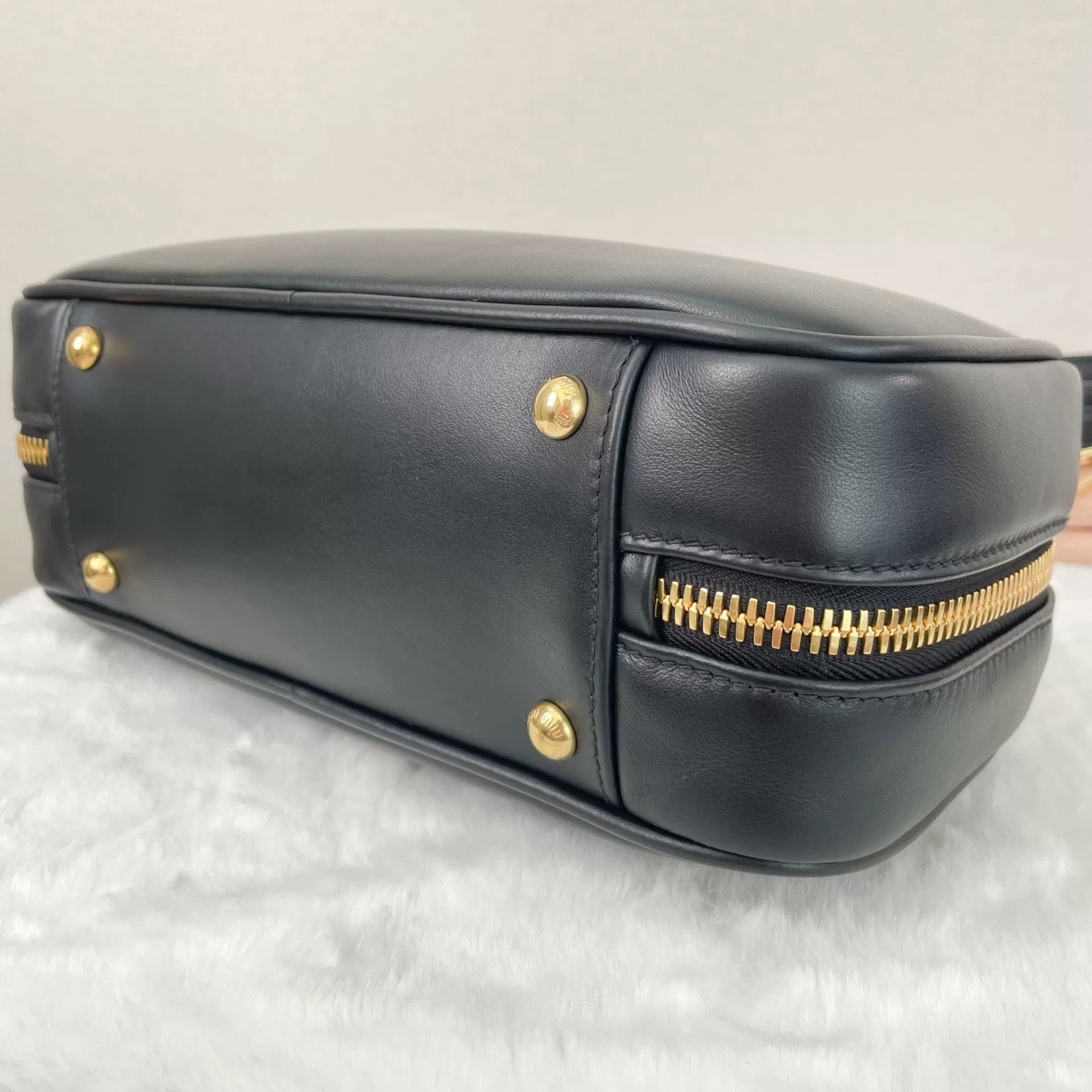 Miu Miu Pre-loved Bag Very good condition Size ONE SIZE - 6 Thumbnail