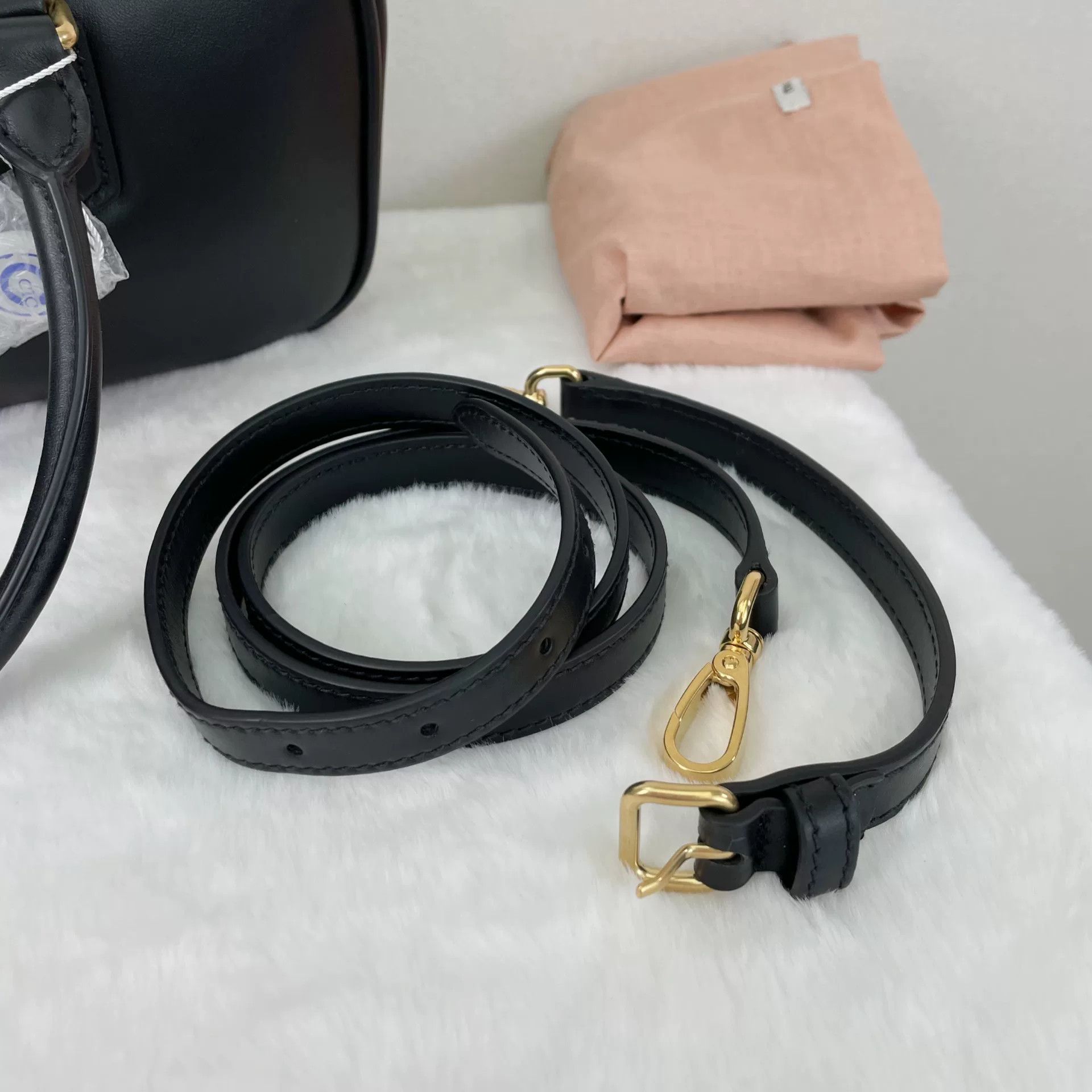 Miu Miu Pre-loved Bag Very good condition Size ONE SIZE - 9 Thumbnail