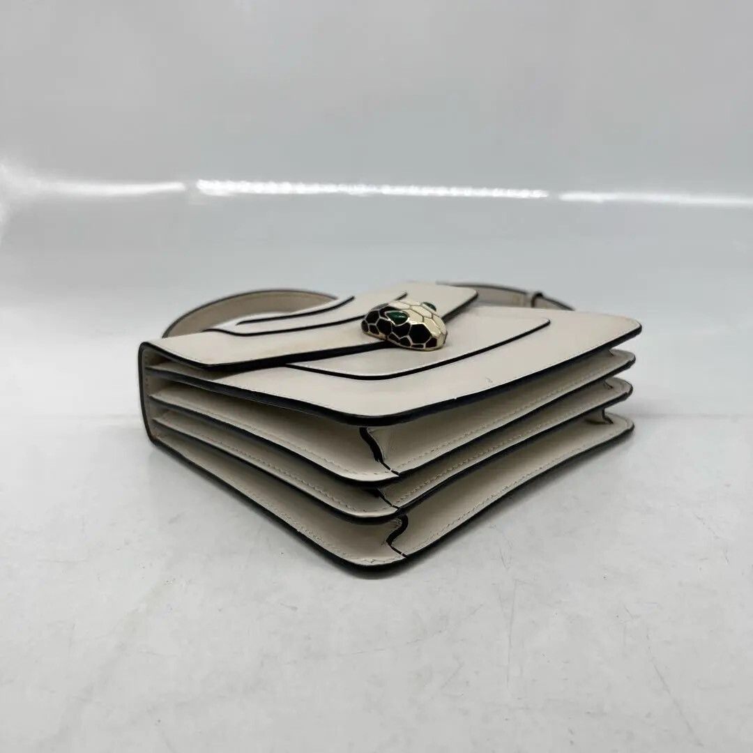 Bvlgari Pre-loved Bag Very good condition Size ONE SIZE - 5 Thumbnail