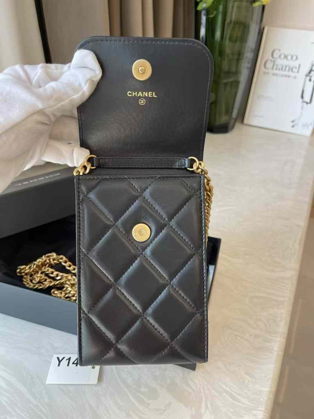 Chanel Pre-loved Bag Very good condition Size ONE SIZE - 7 Thumbnail