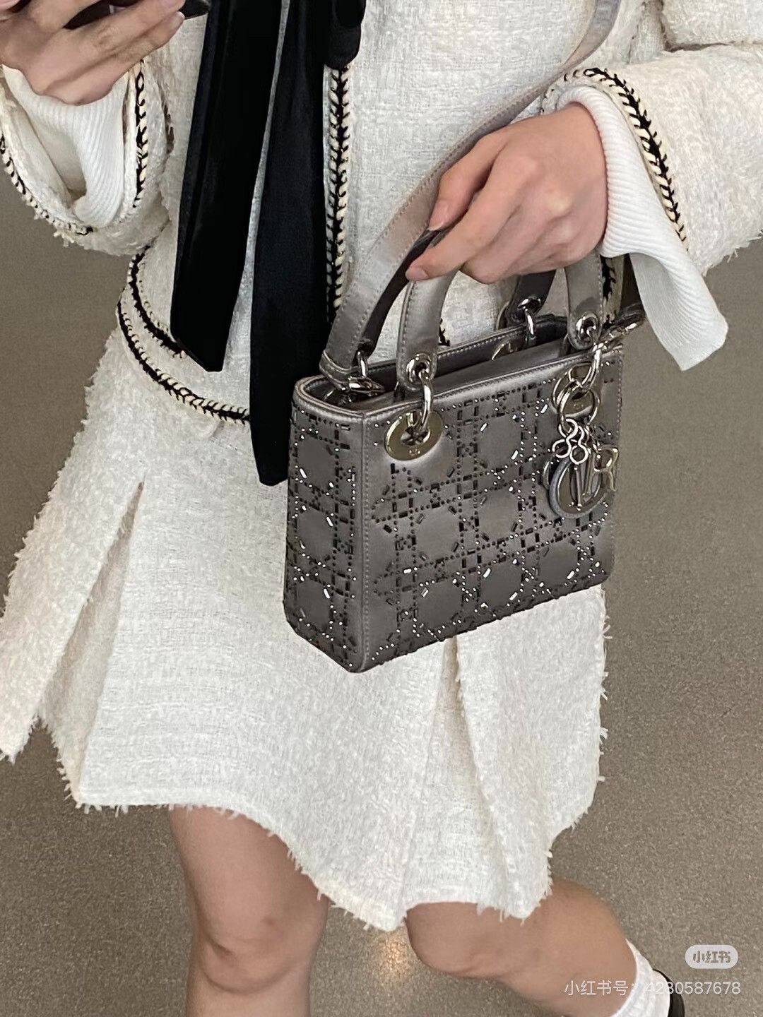 Dior Pre-loved Bag Very good condition Size ONE SIZE - 9 Thumbnail