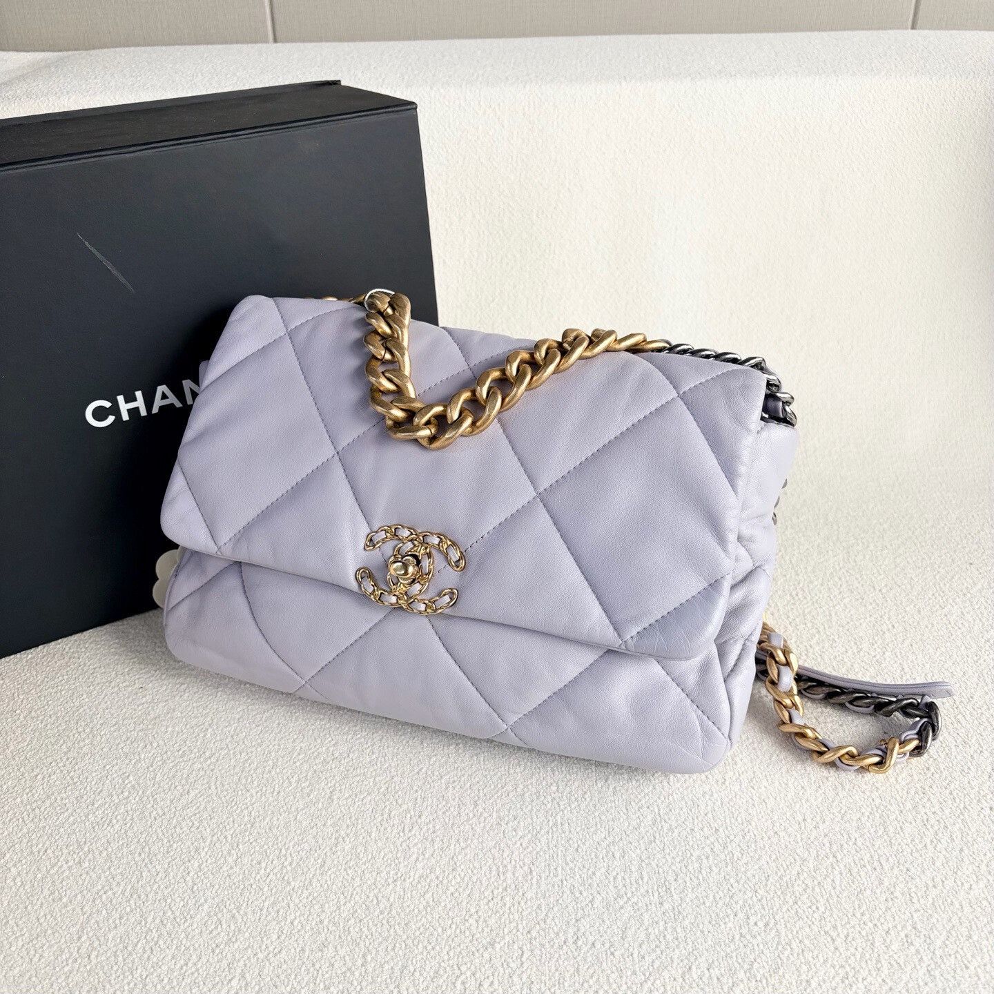 Chanel Pre-loved Bag Very good condition Size ONE SIZE - 4 Thumbnail