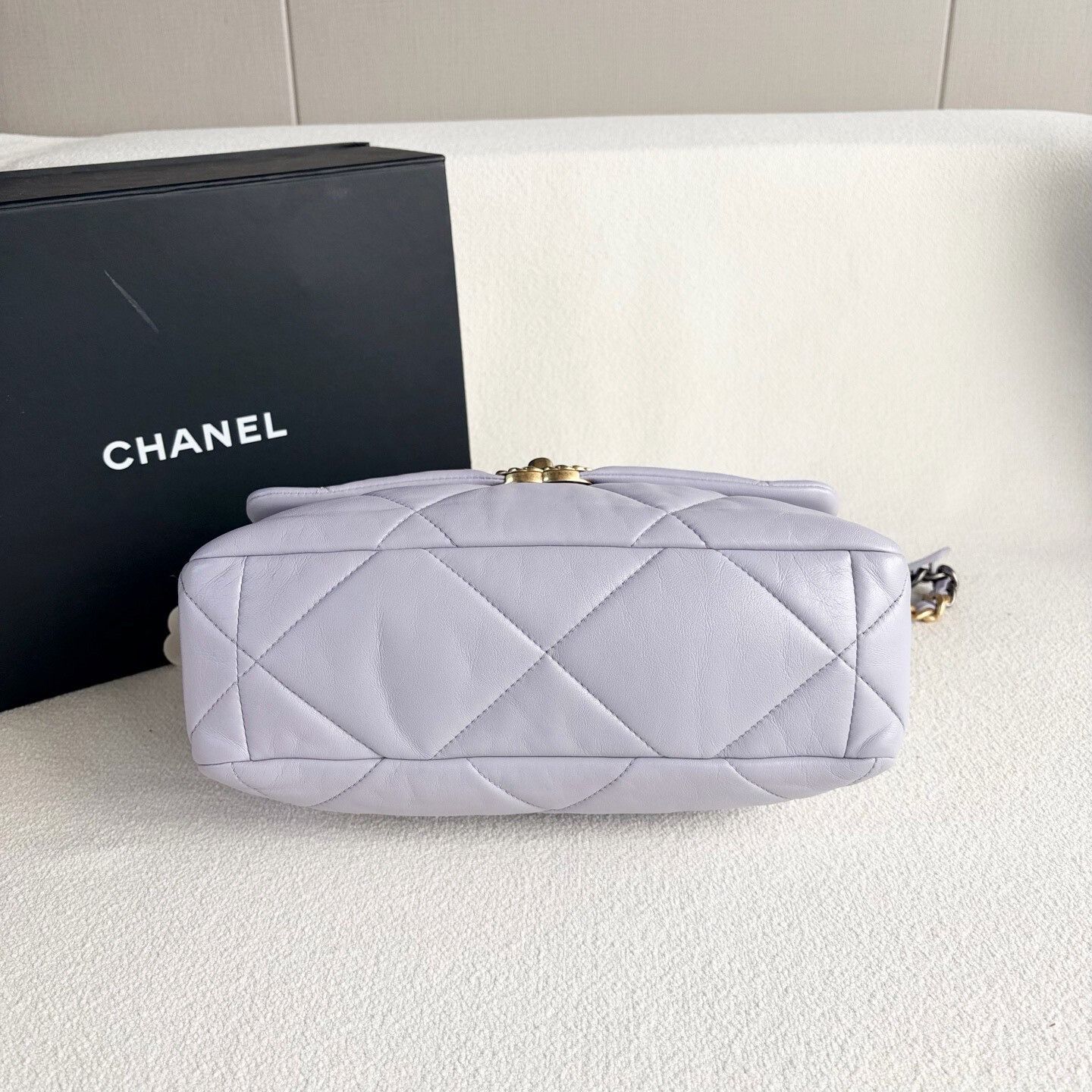 Chanel Pre-loved Bag Very good condition Size ONE SIZE - 5 Thumbnail