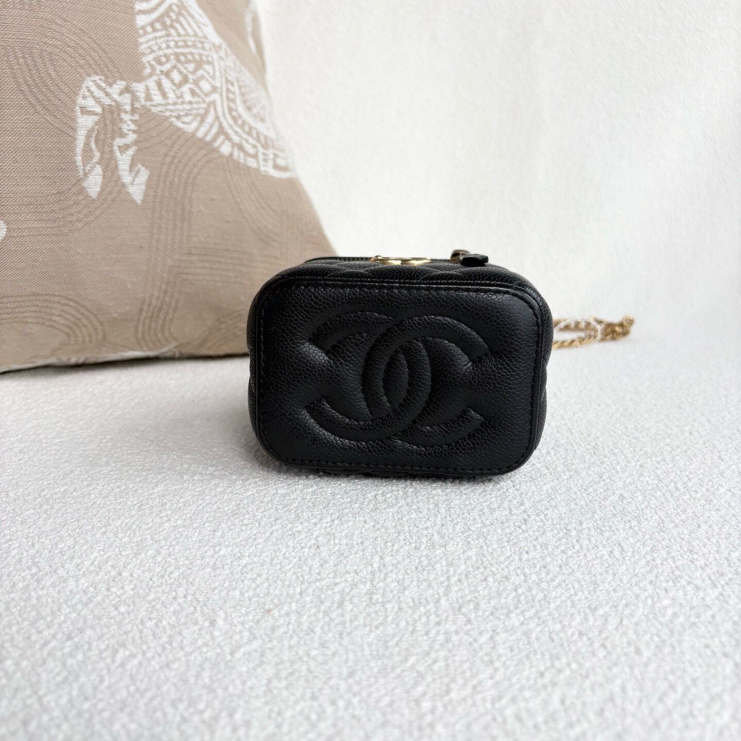 Chanel Pre-loved Bag Very good condition Size ONE SIZE - 5 Thumbnail
