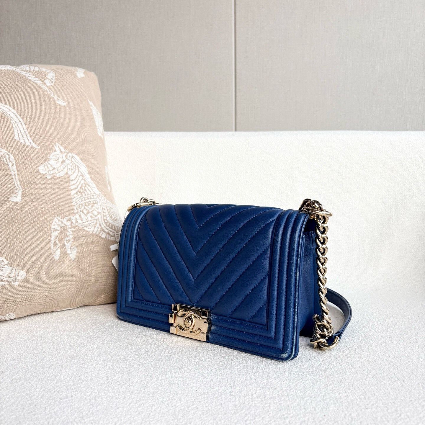 Chanel Pre-loved Bag Very good condition Size ONE SIZE - 6 Thumbnail