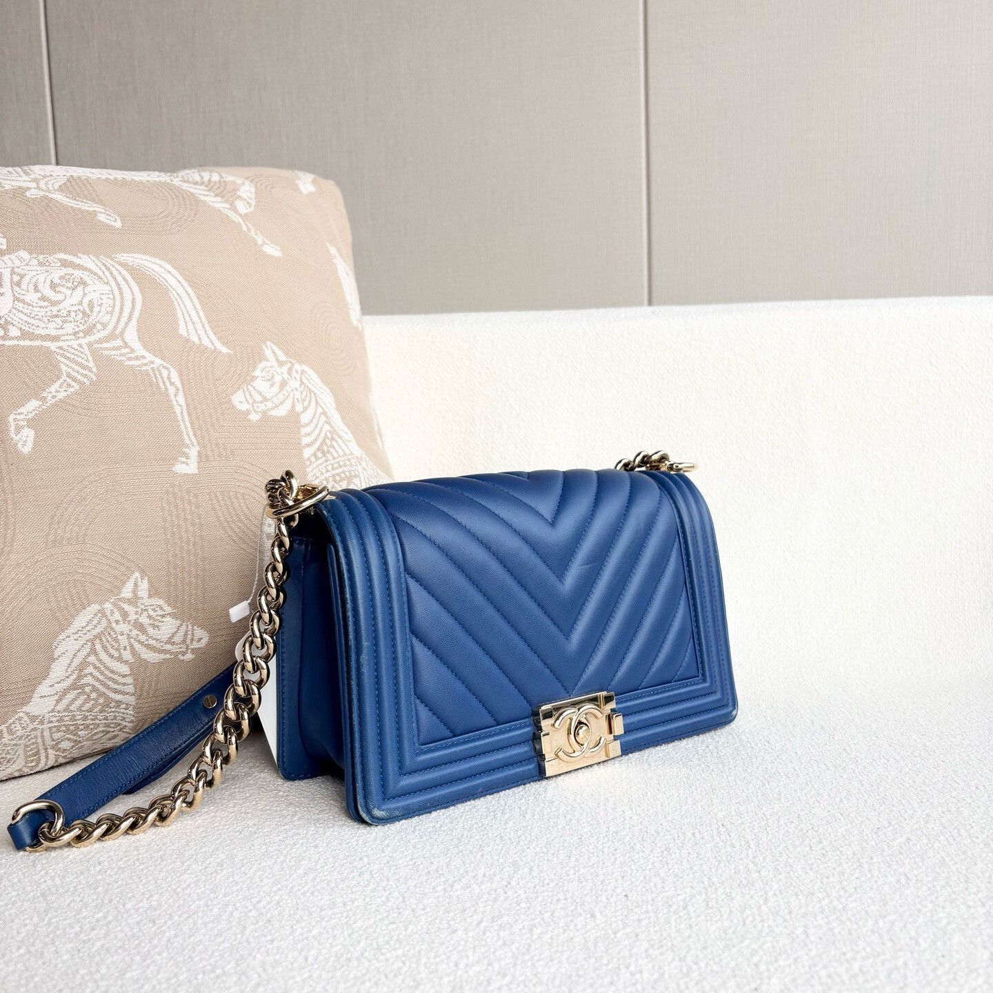 Chanel Pre-loved Bag Very good condition Size ONE SIZE - 4 Thumbnail
