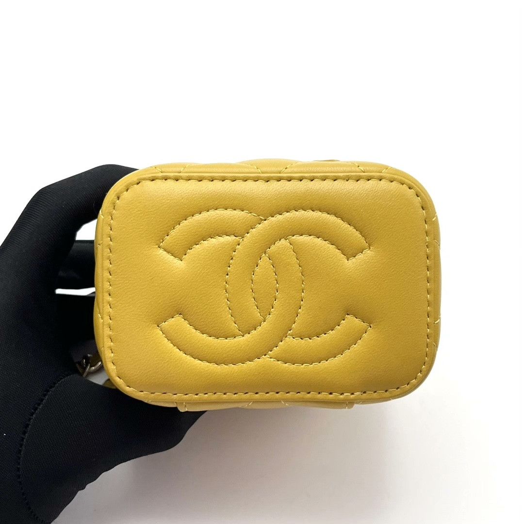 Chanel Pre-loved Bag Very good condition Size ONE SIZE - 5 Thumbnail