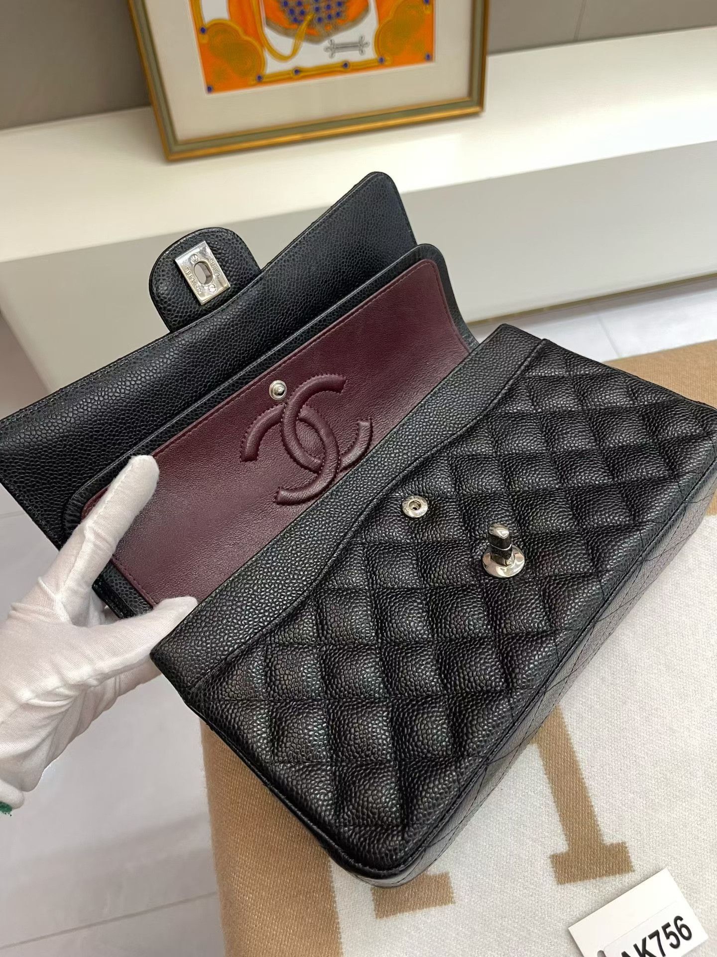 Chanel Pre-loved Bag Very good condition Size ONE SIZE - 8 Thumbnail