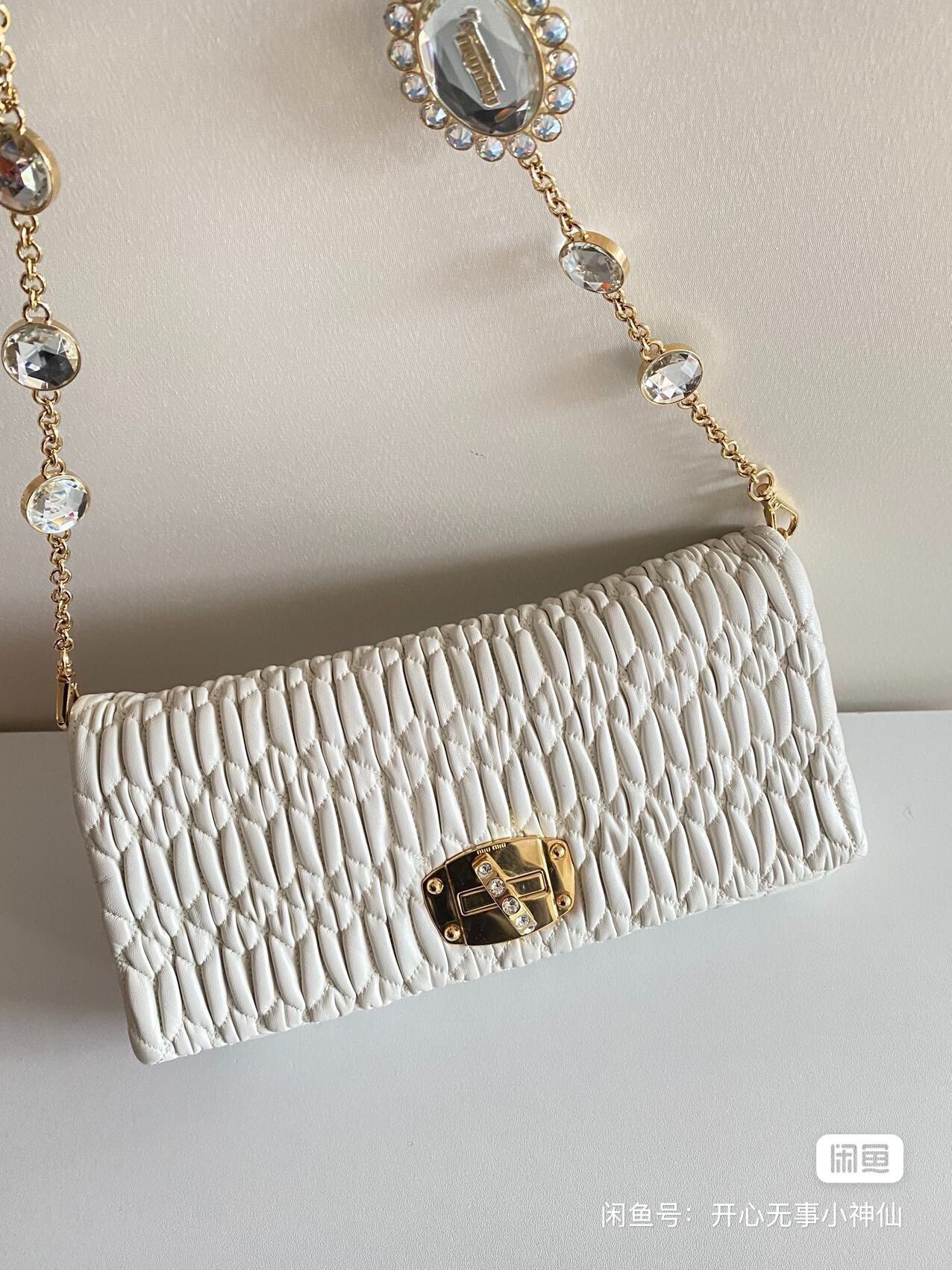 Miu Miu Pre-loved Bag Very good condition Size ONE SIZE - 4 Thumbnail