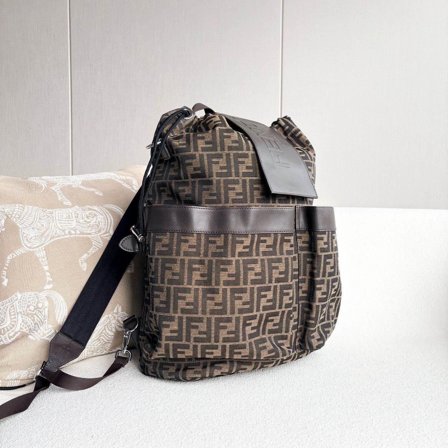 Fendi Pre-loved Bag Very good condition Size ONE SIZE - 4 Thumbnail