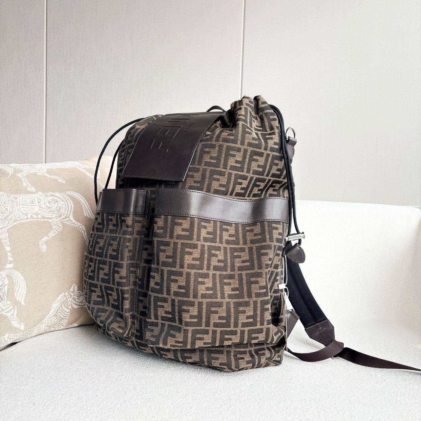 Fendi Pre-loved Bag Very good condition Size ONE SIZE - 6 Thumbnail