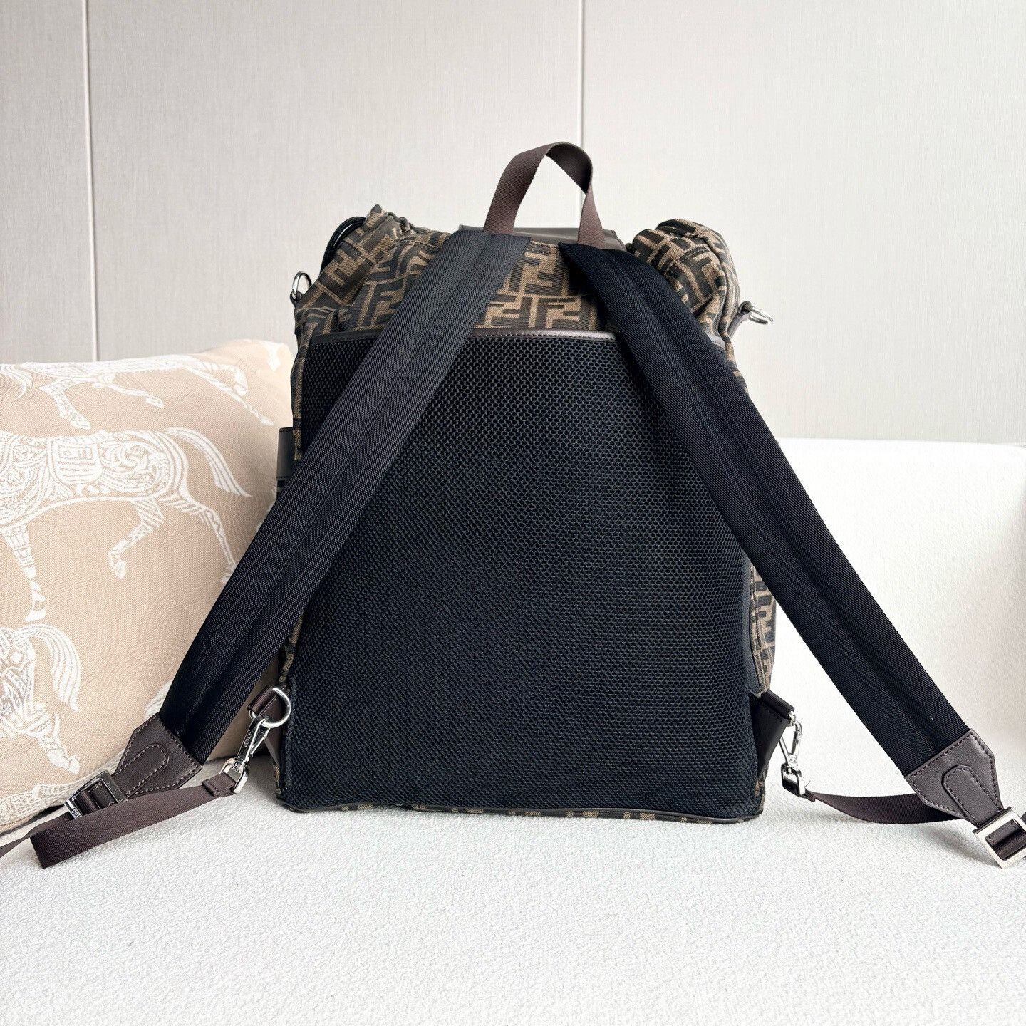 Fendi Pre-loved Bag Very good condition Size ONE SIZE - 3 Thumbnail
