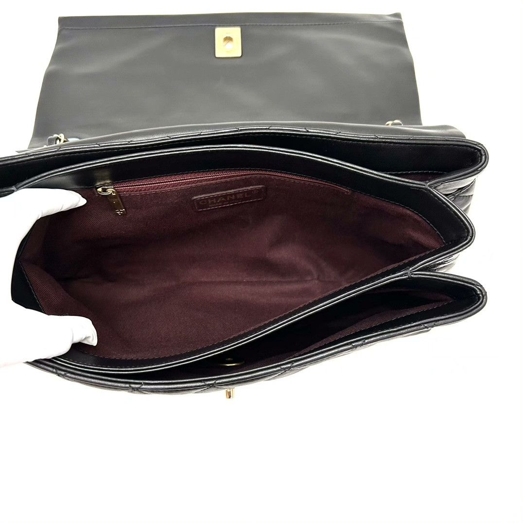 Chanel Pre-loved Bag Very good condition Size ONE SIZE - 6 Thumbnail