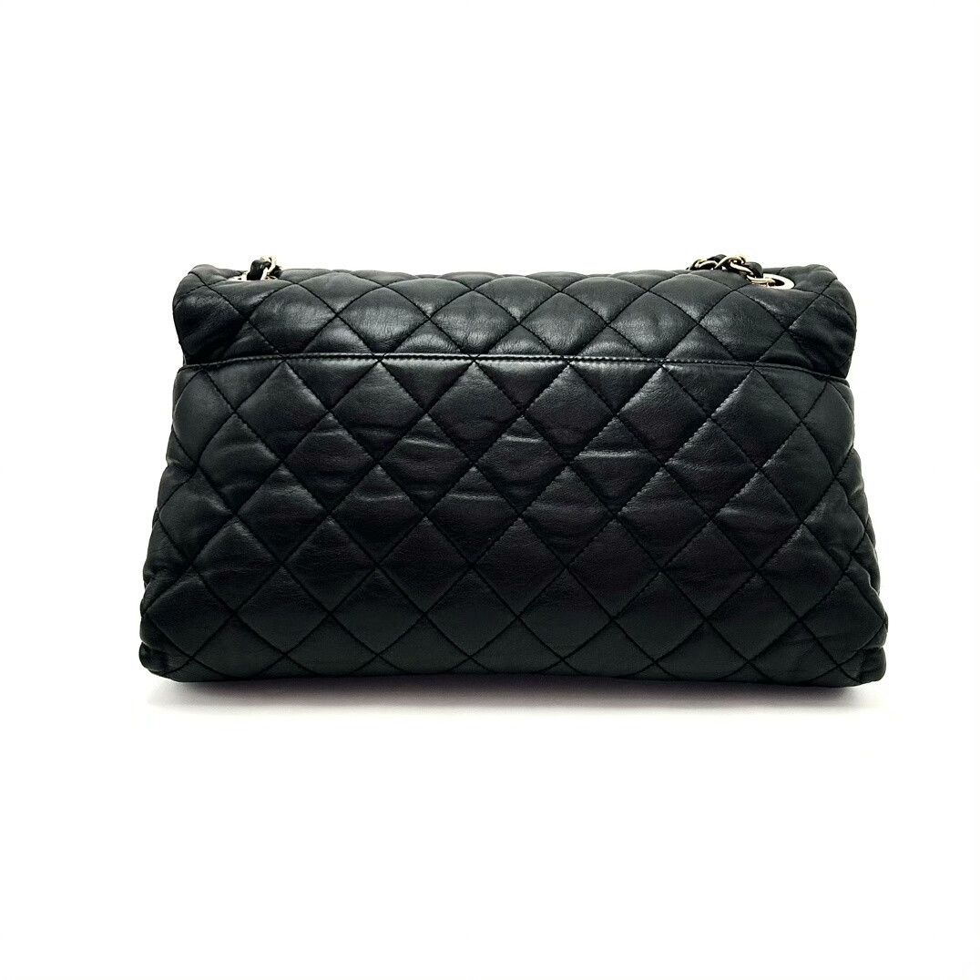 Chanel Pre-loved Bag Very good condition Size ONE SIZE - 2 Thumbnail
