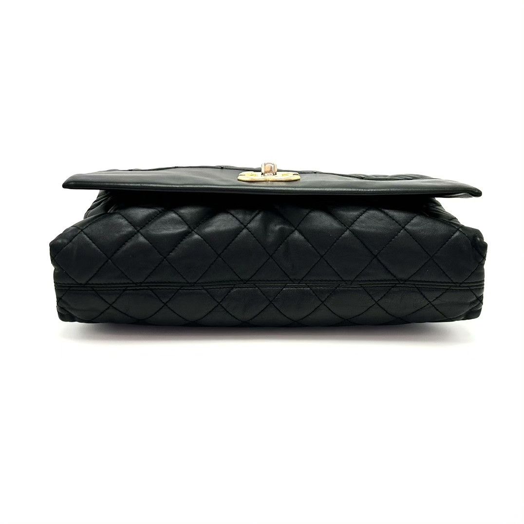 Chanel Pre-loved Bag Very good condition Size ONE SIZE - 5 Thumbnail