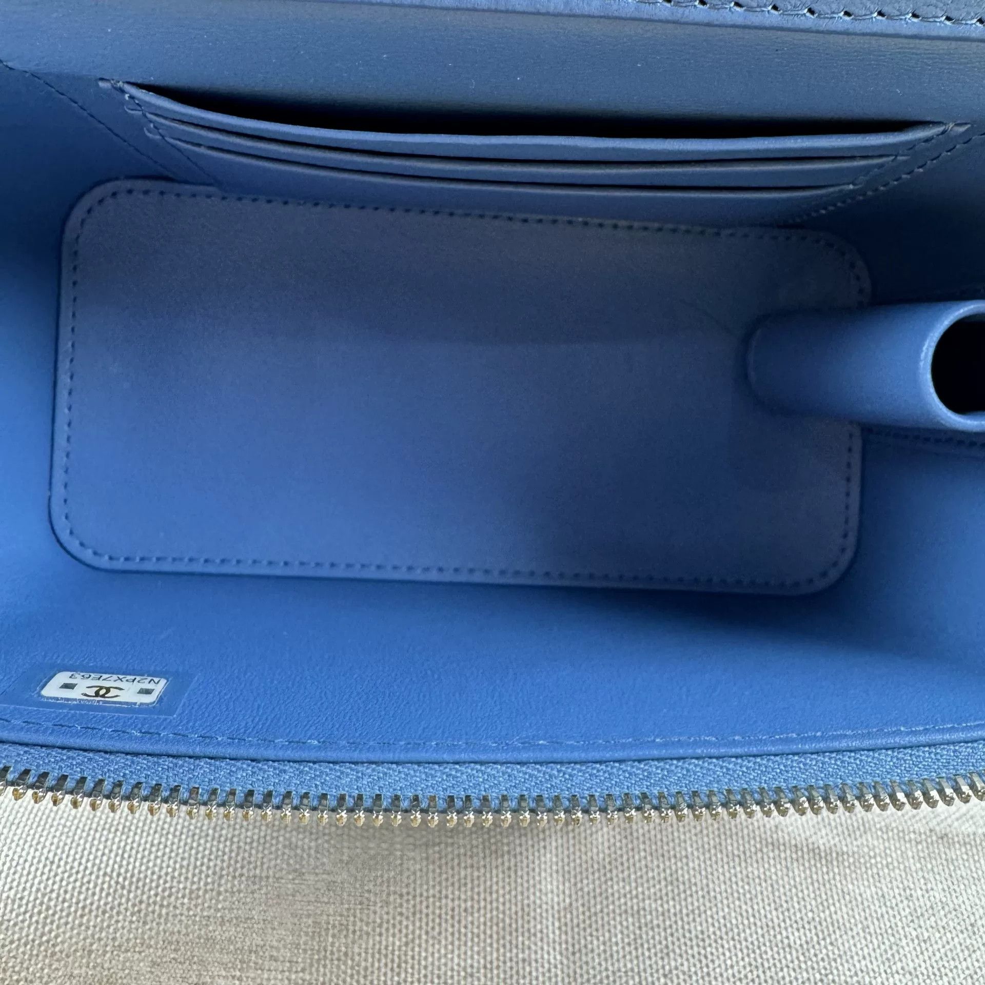 Chanel Pre-loved Bag Very good condition Size ONE SIZE - 3 Thumbnail