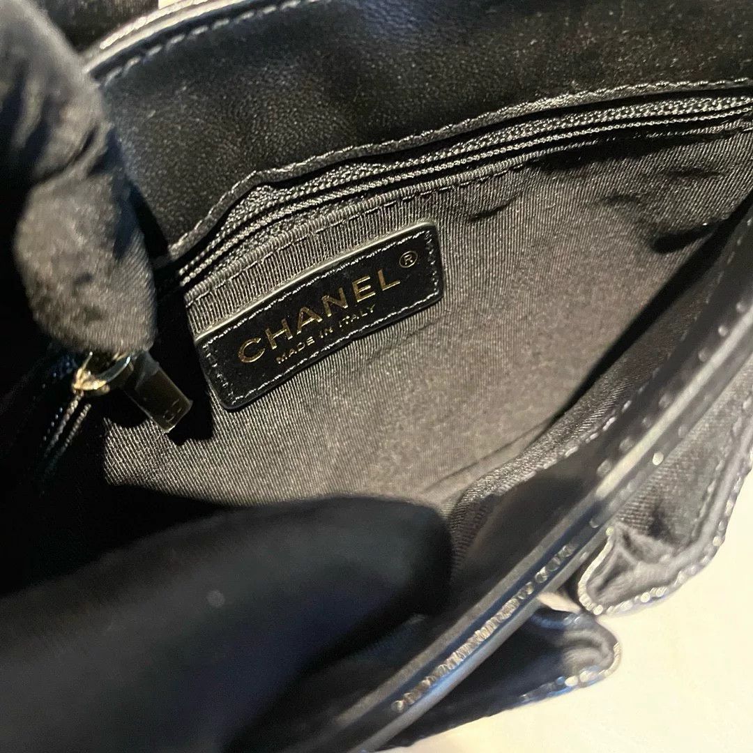 Chanel Pre-loved Bag Very good condition Size ONE SIZE - 8 Thumbnail