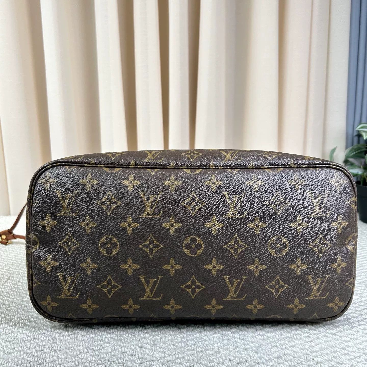 Louis Vuitton Pre-loved Bag Very good condition Size ONE SIZE - 3 Thumbnail
