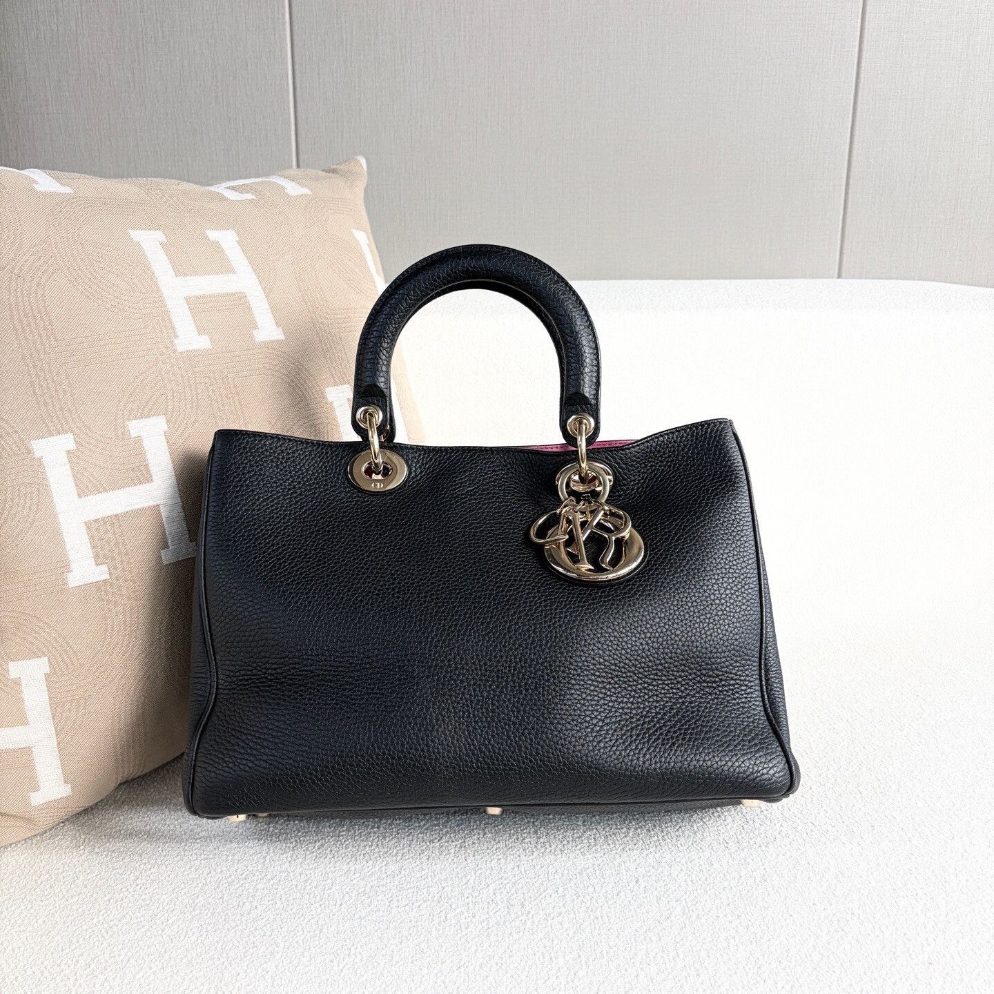Dior Pre-loved Bag Very good condition Size ONE SIZE - 2 Thumbnail